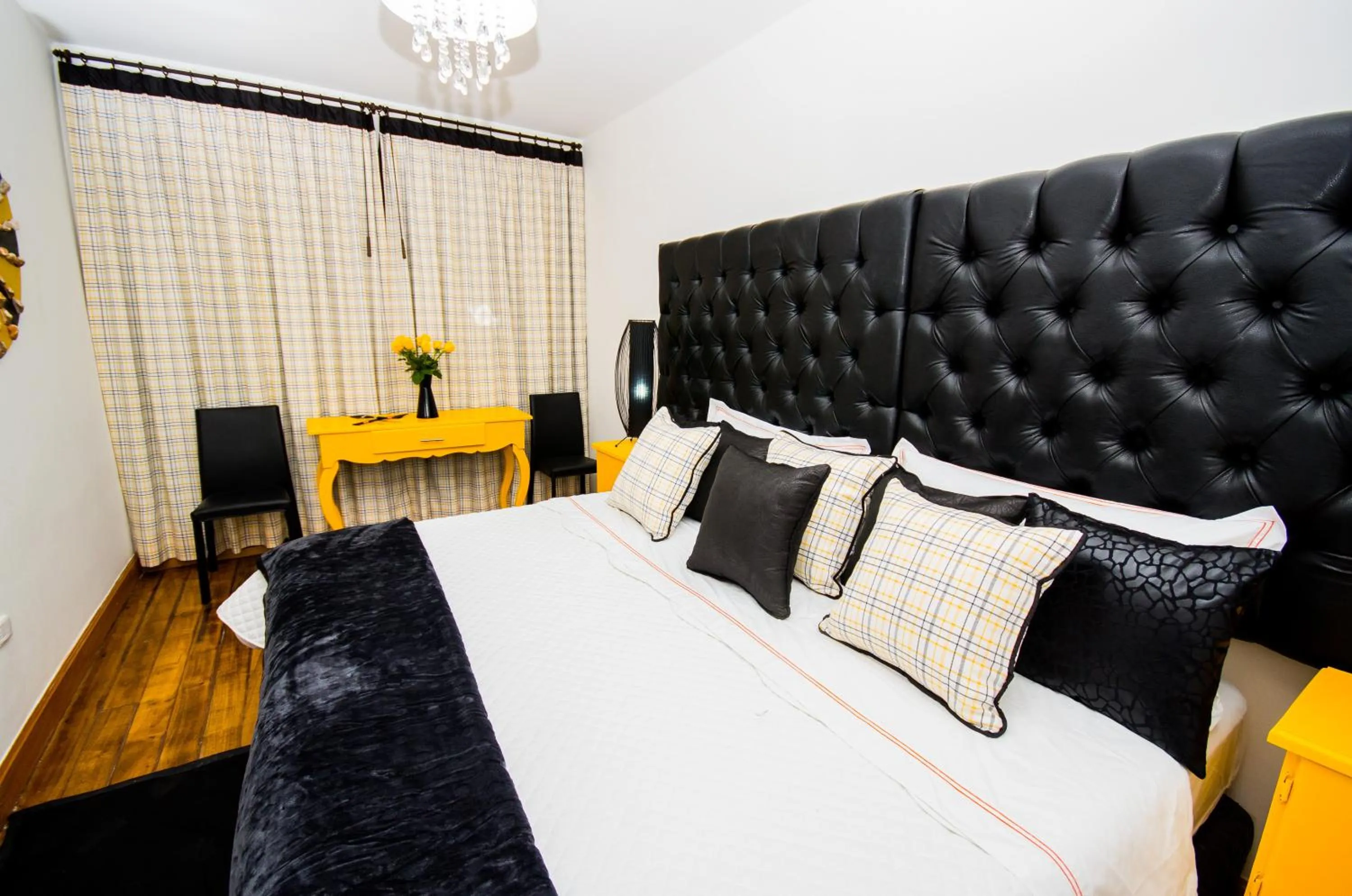 Photo of the whole room, Bed in Hotel + Arte