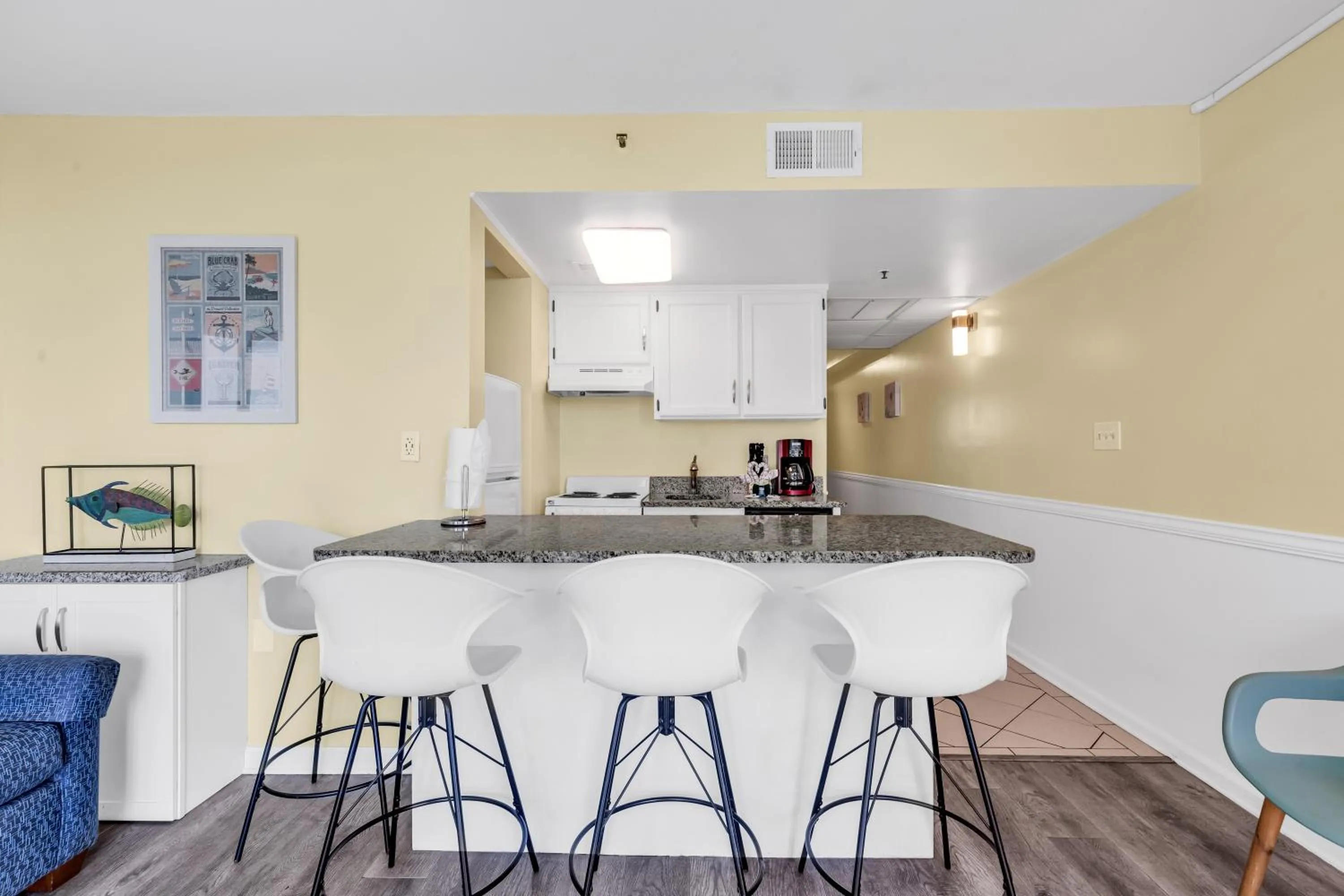 Kitchen or kitchenette in Oceanfront condo Steps to the beach w No Resort Fees