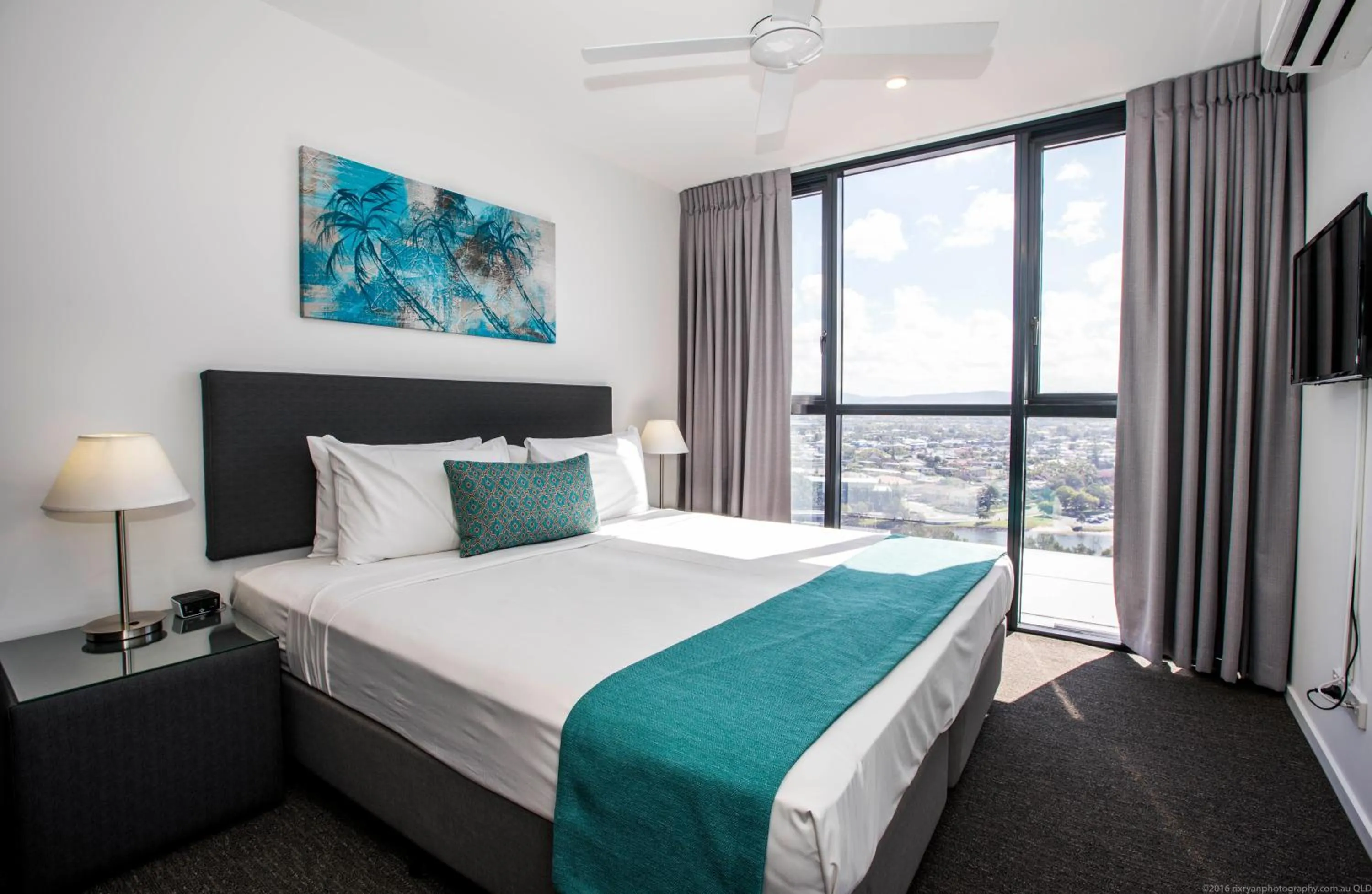 Bed in Synergy Broadbeach - Official