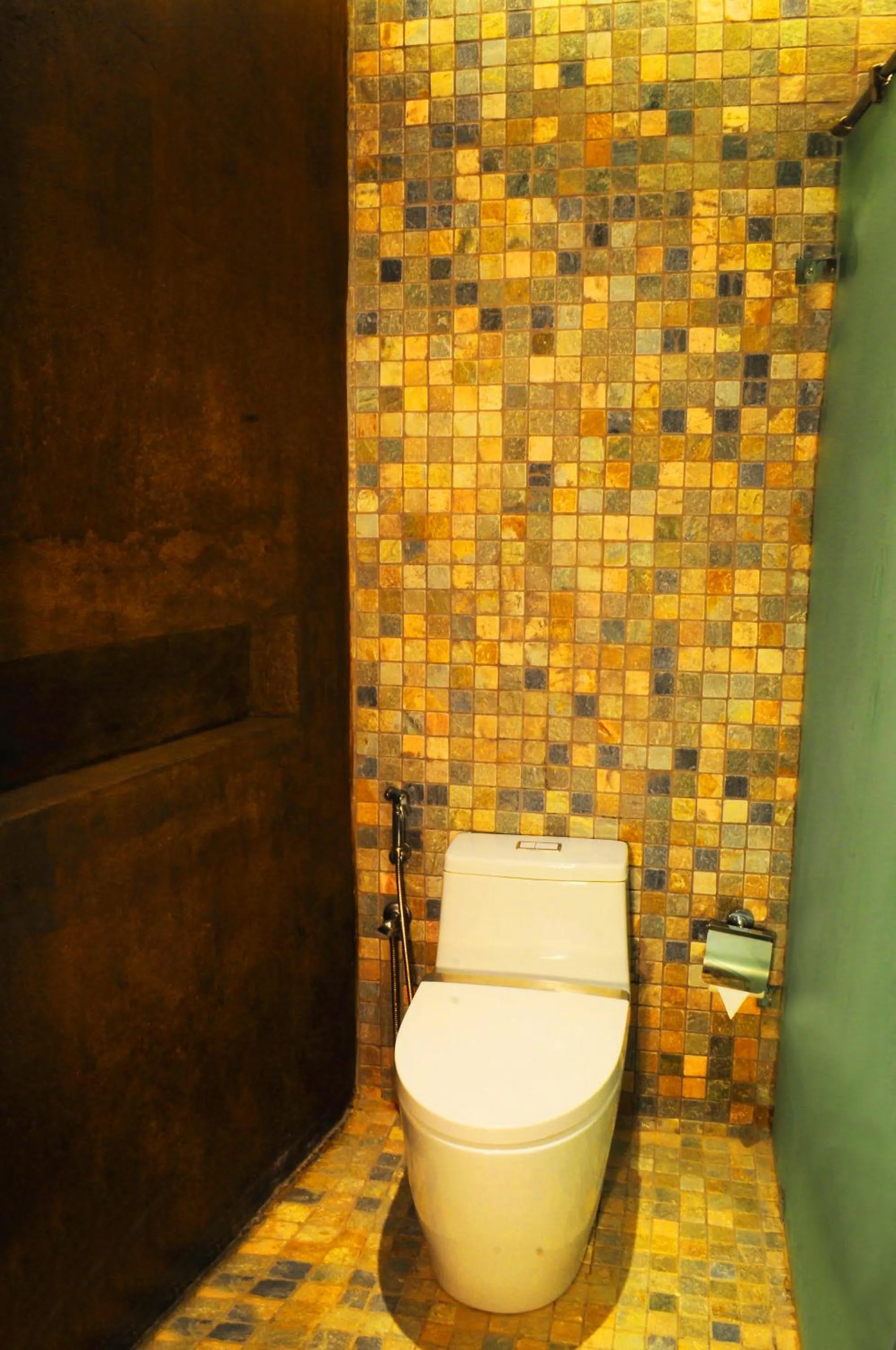 Toilet in Anantaya Resort and Spa Passikudah