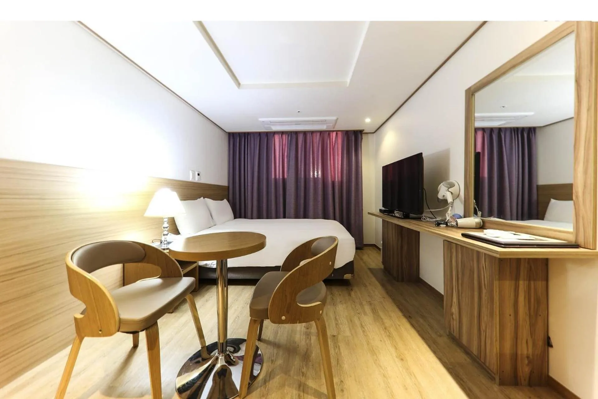 Photo of the whole room in Hotel Rest Seogwipo