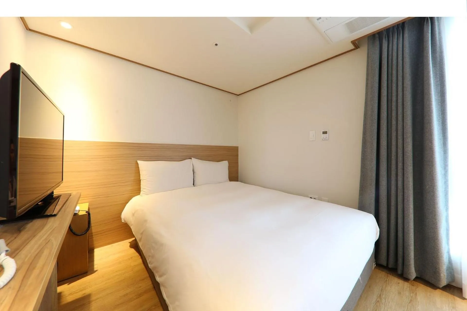 Photo of the whole room, Bed in Hotel Rest Seogwipo