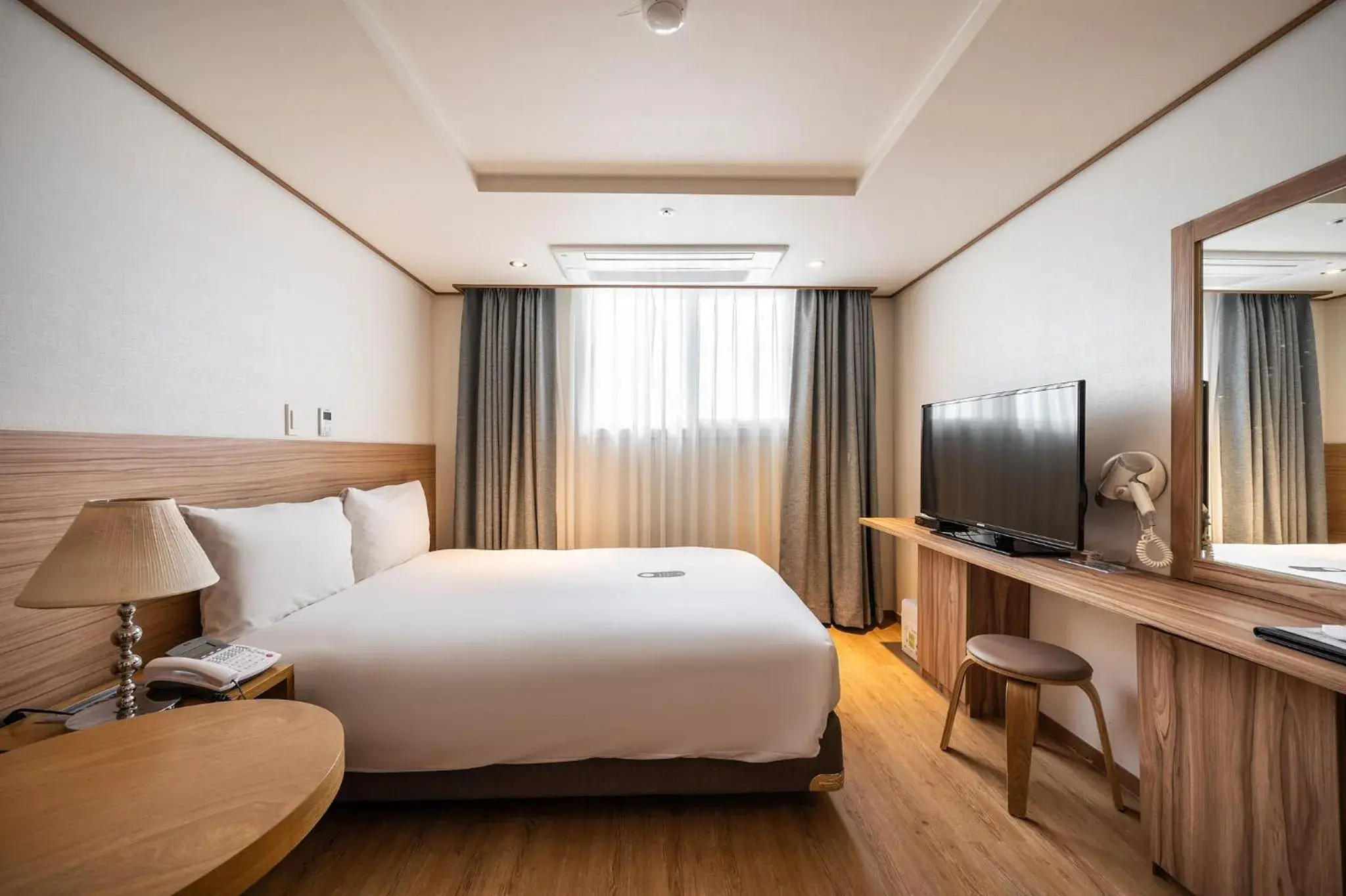 Standard Double Room with Washing Machine in Hotel Rest Seogwipo Standard Double Room with Washing Machine in Hotel Rest Seogwipo