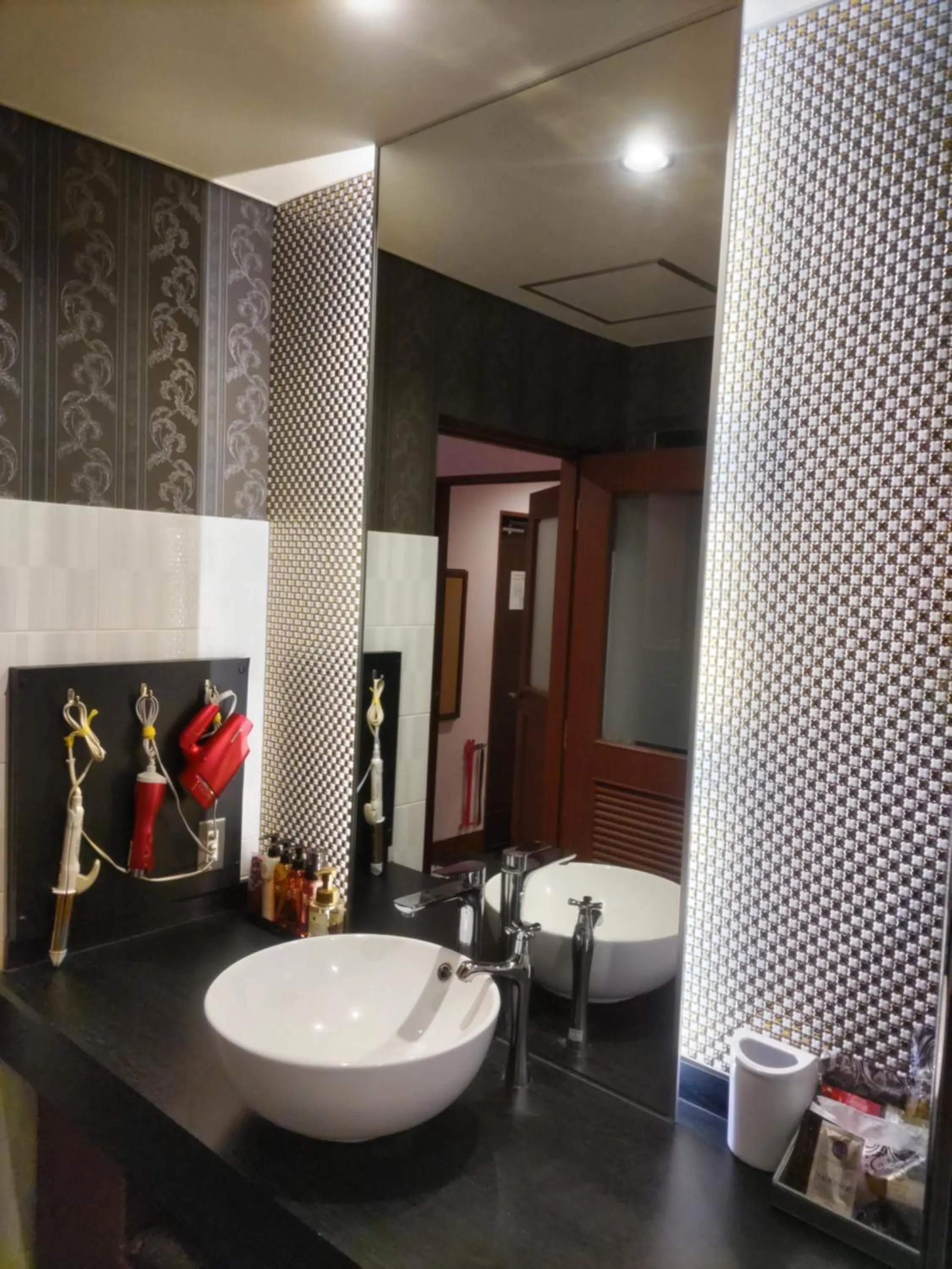 Bathroom in noah grande