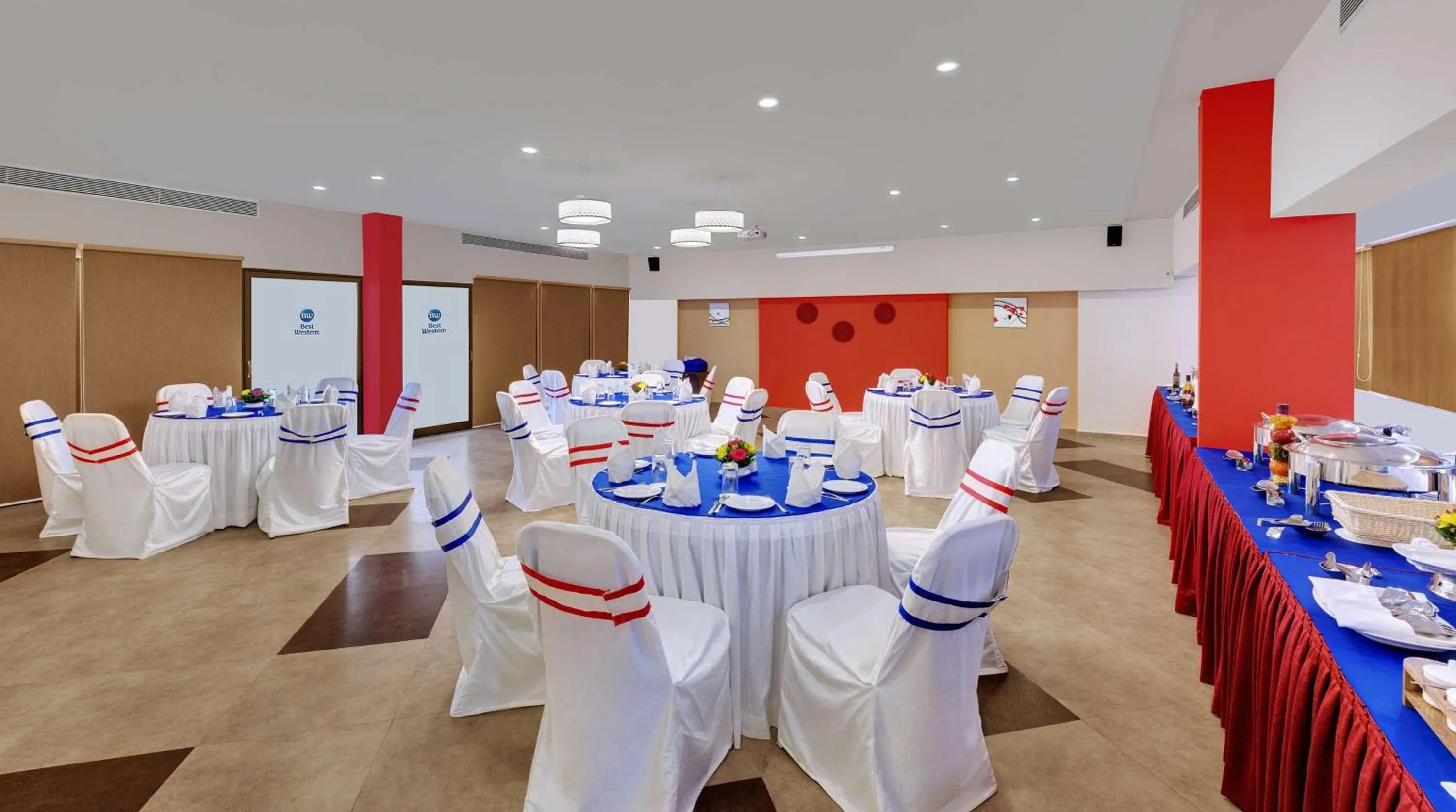 Meeting/conference room in Best Western Alkapuri, Vadodara