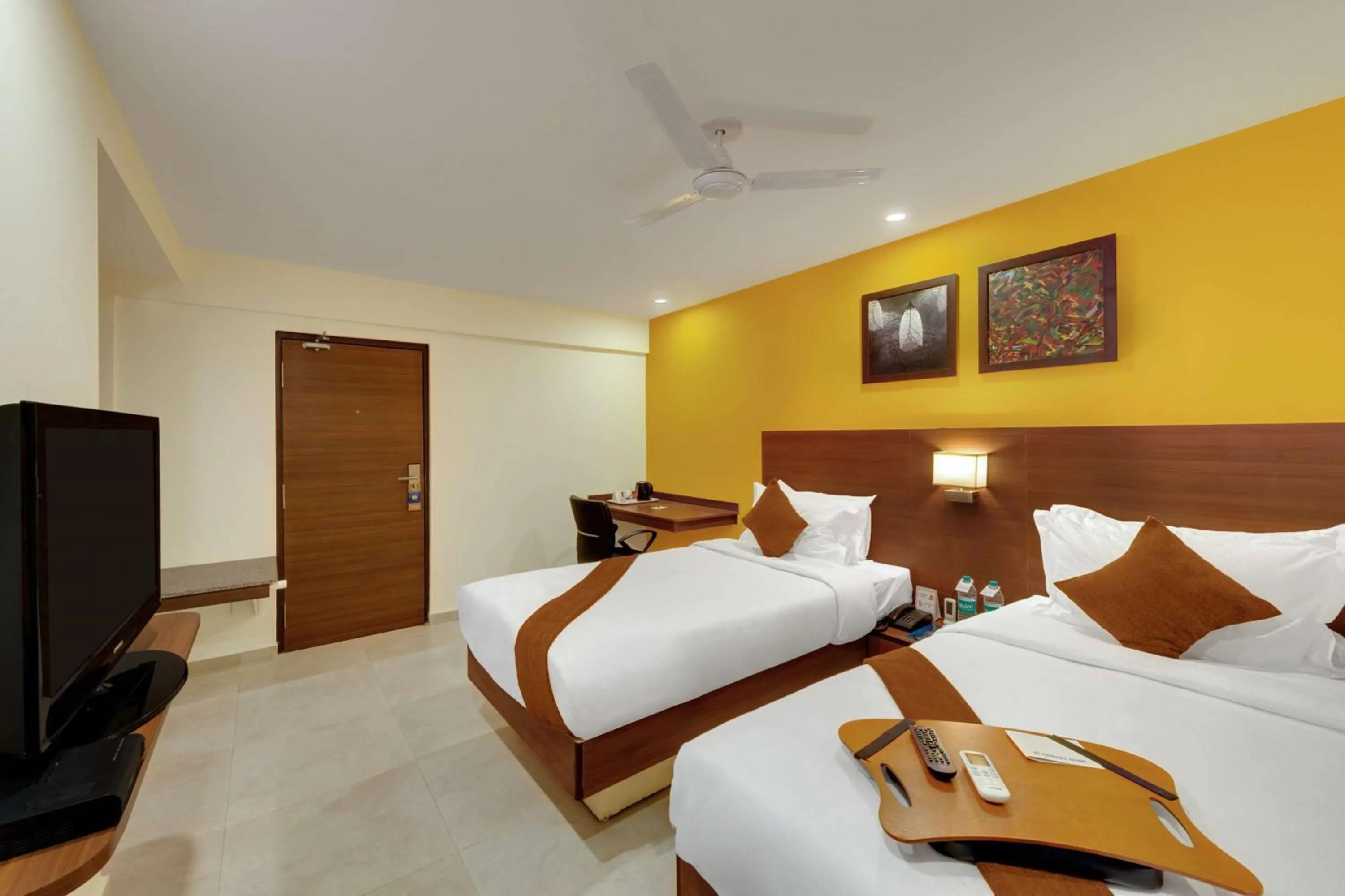 Photo of the whole room, Bed in Best Western Alkapuri, Vadodara