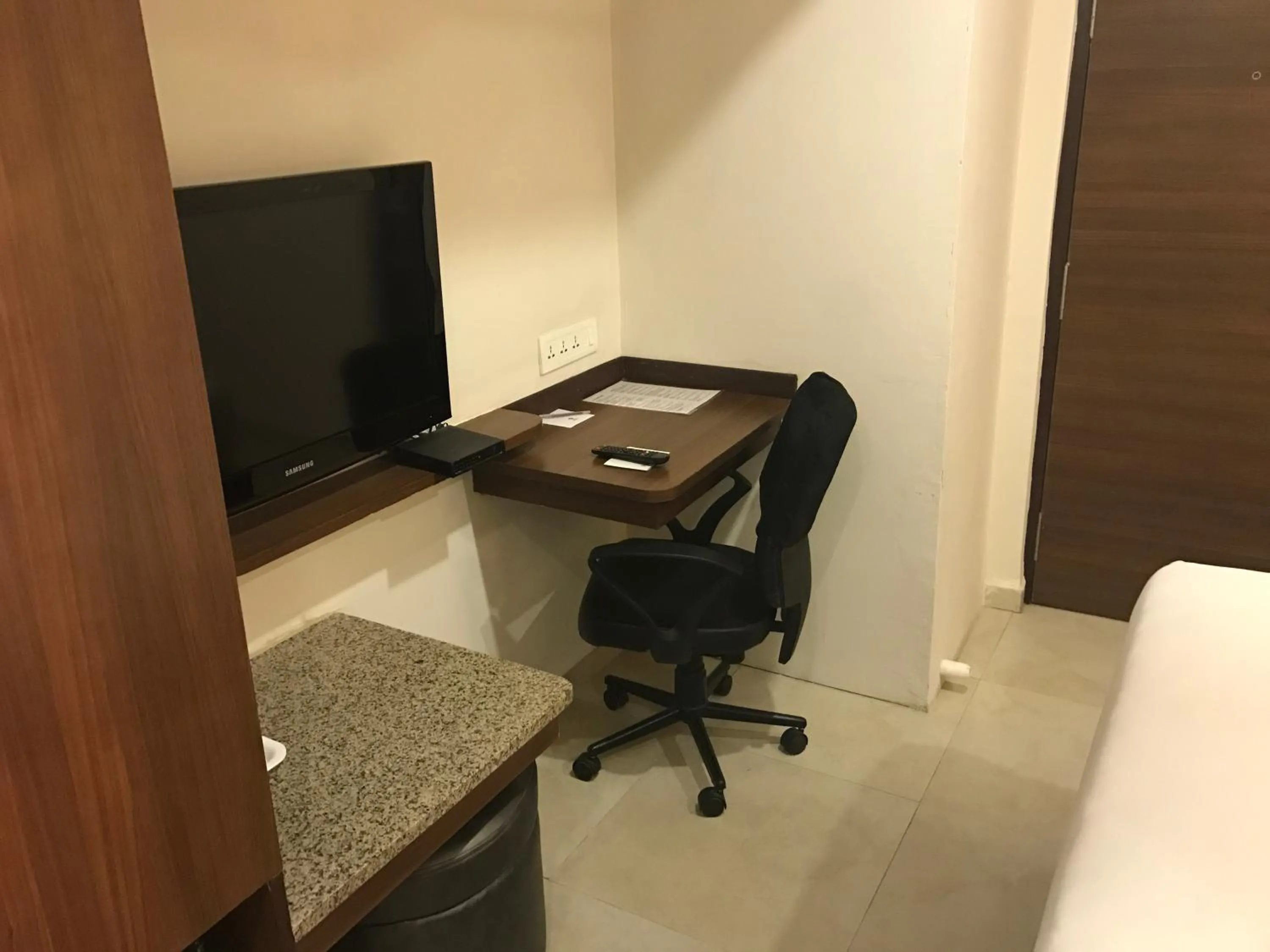 Area and facilities in Best Western Alkapuri, Vadodara