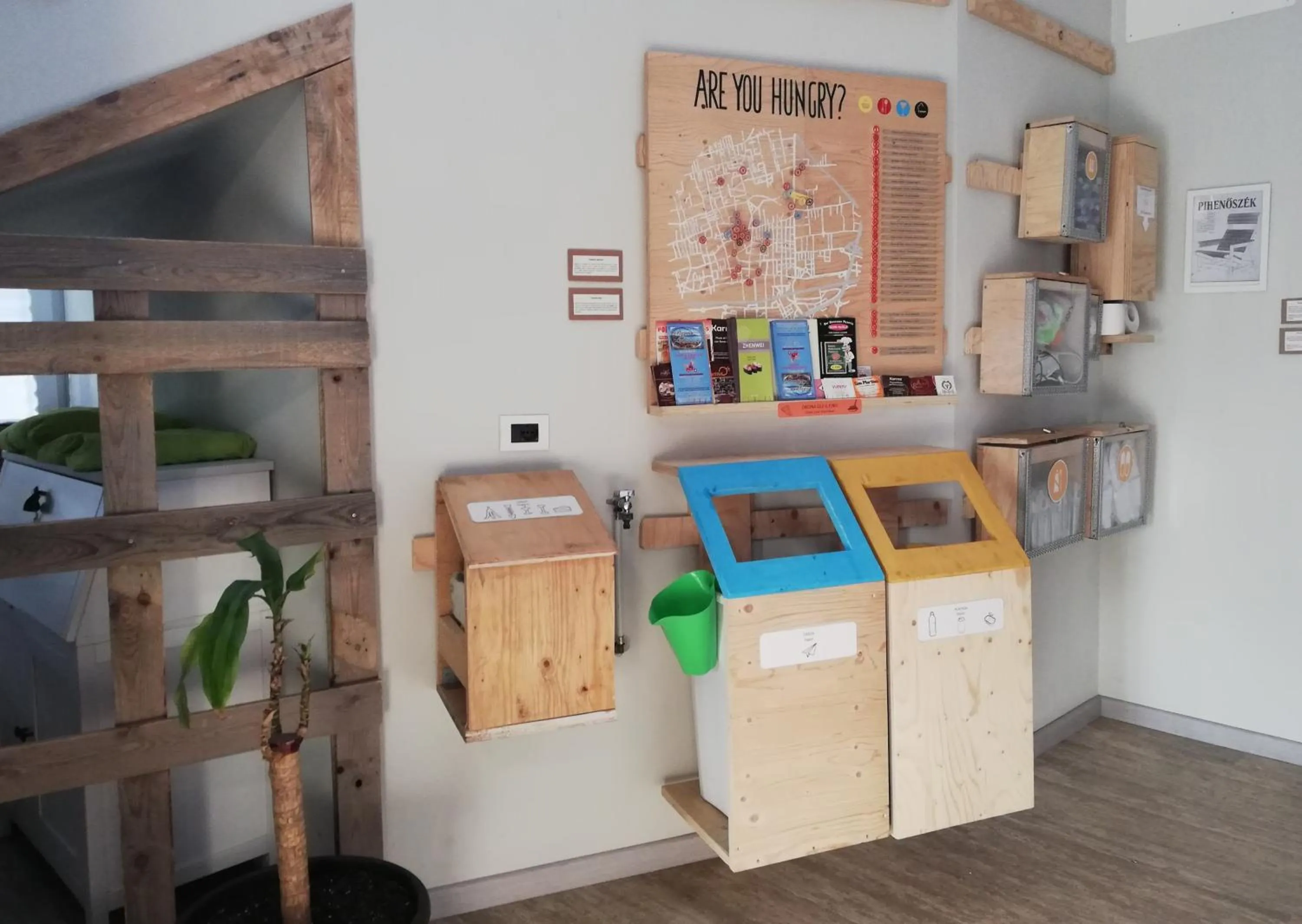 Lobby or reception in La Cordata Accommodation - Woodhouse Bike Hotel