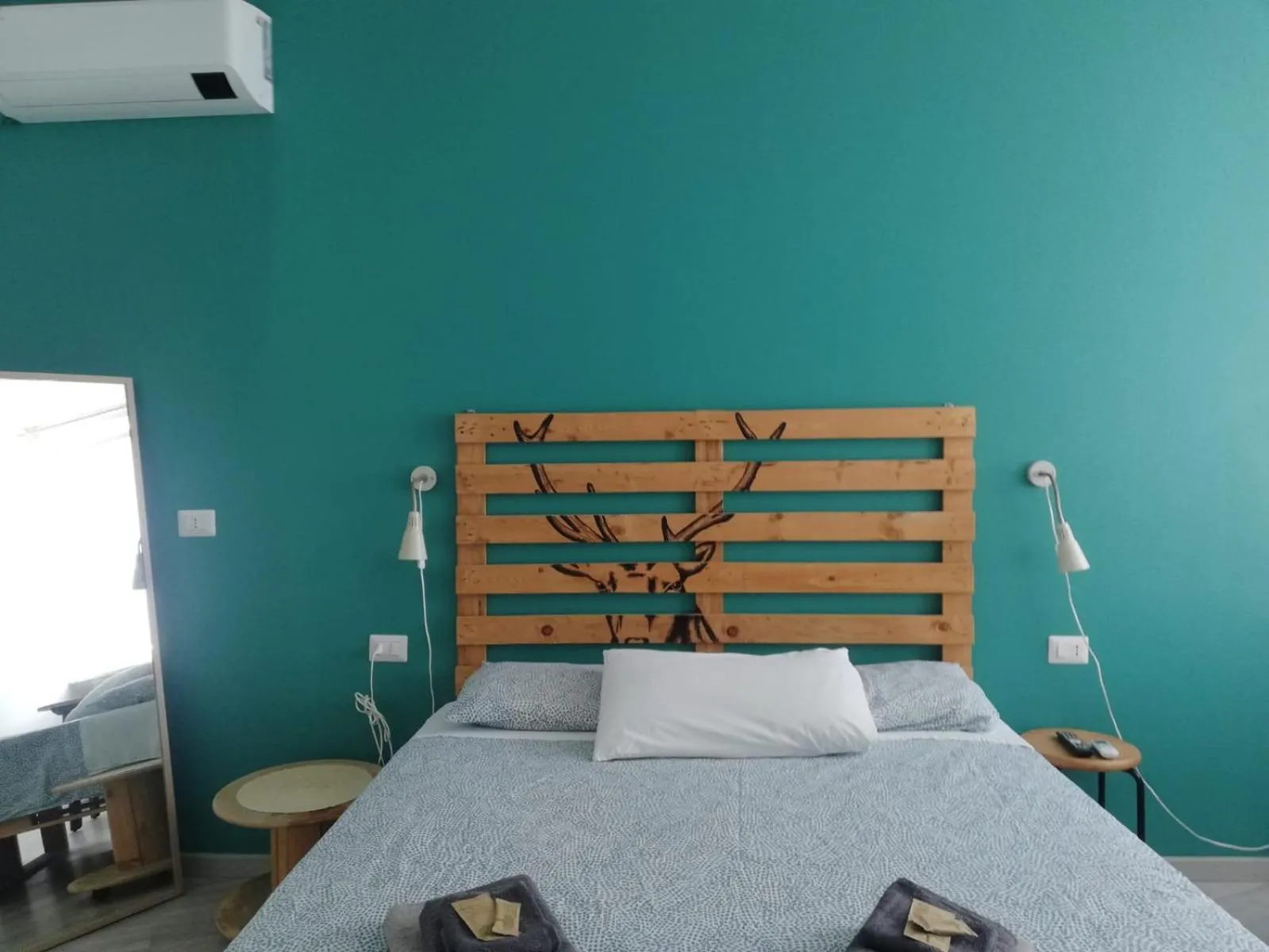 Bathroom, Bed in La Cordata Accommodation - Woodhouse Bike Hotel