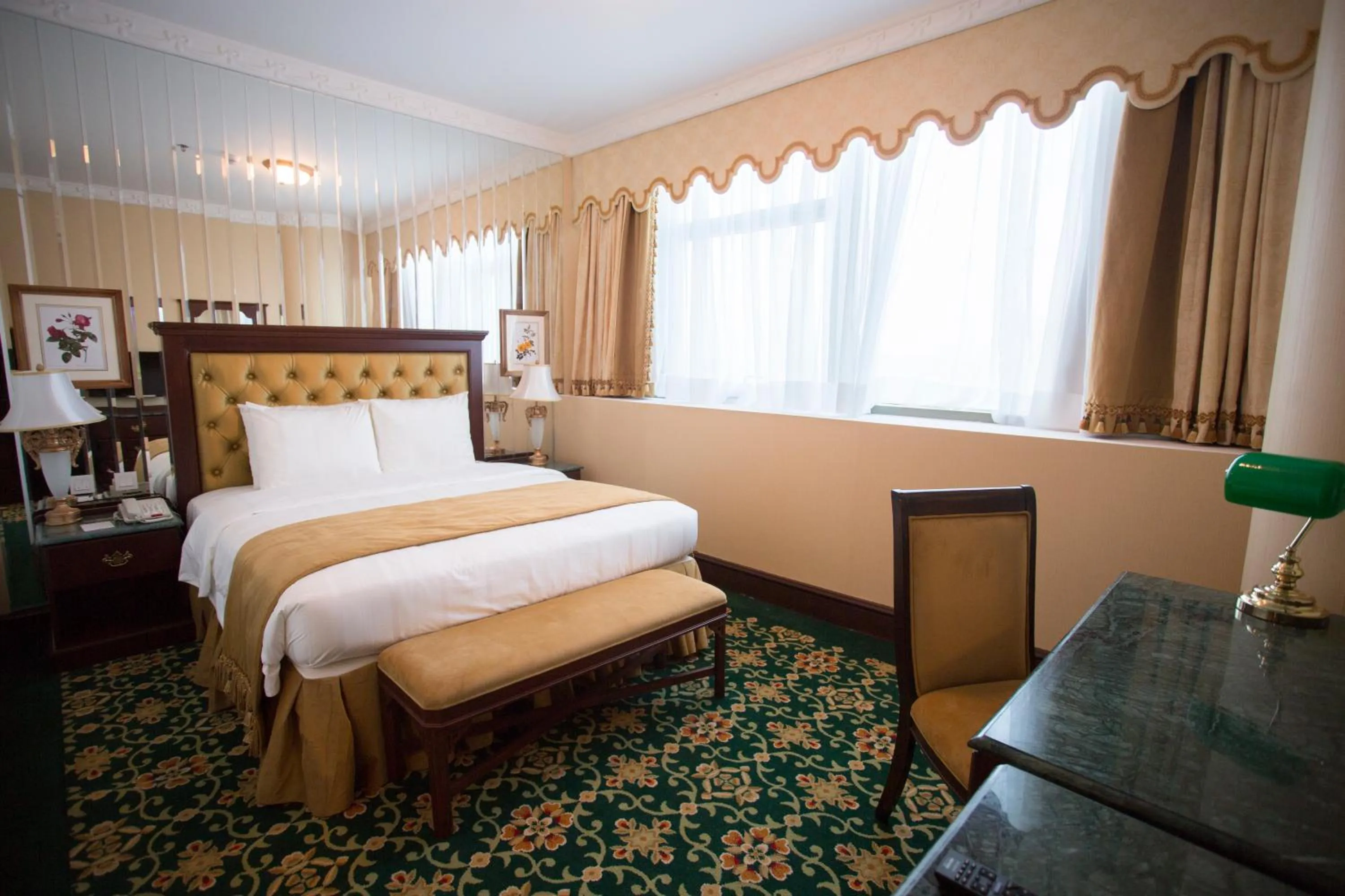 Bedroom, Bed in Habitat All Suites, Al Khobar