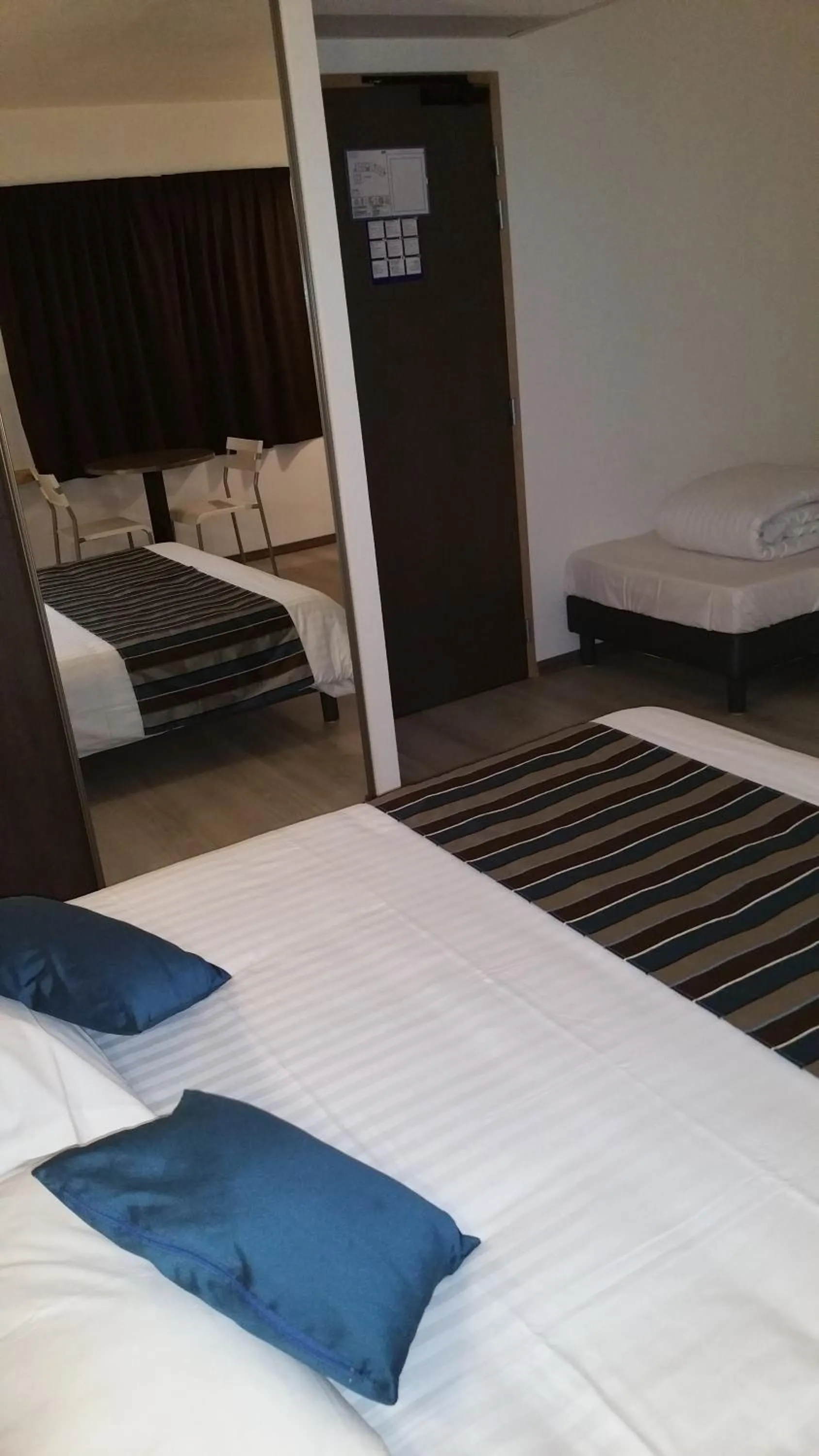 Bed in Appart'hotel Residella House Room & Kitchen Avignon Le Pontet