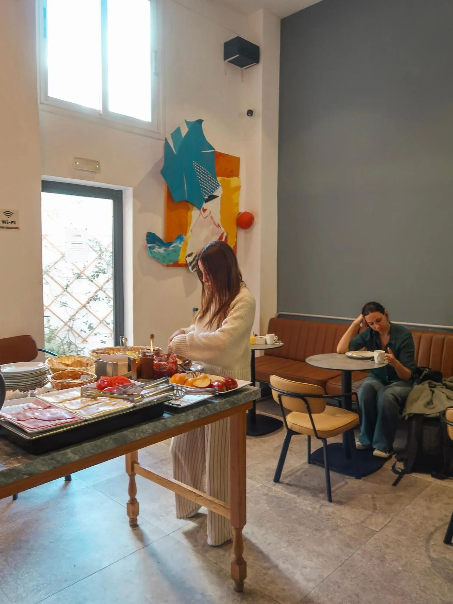 Breakfast in Athens Backpackers