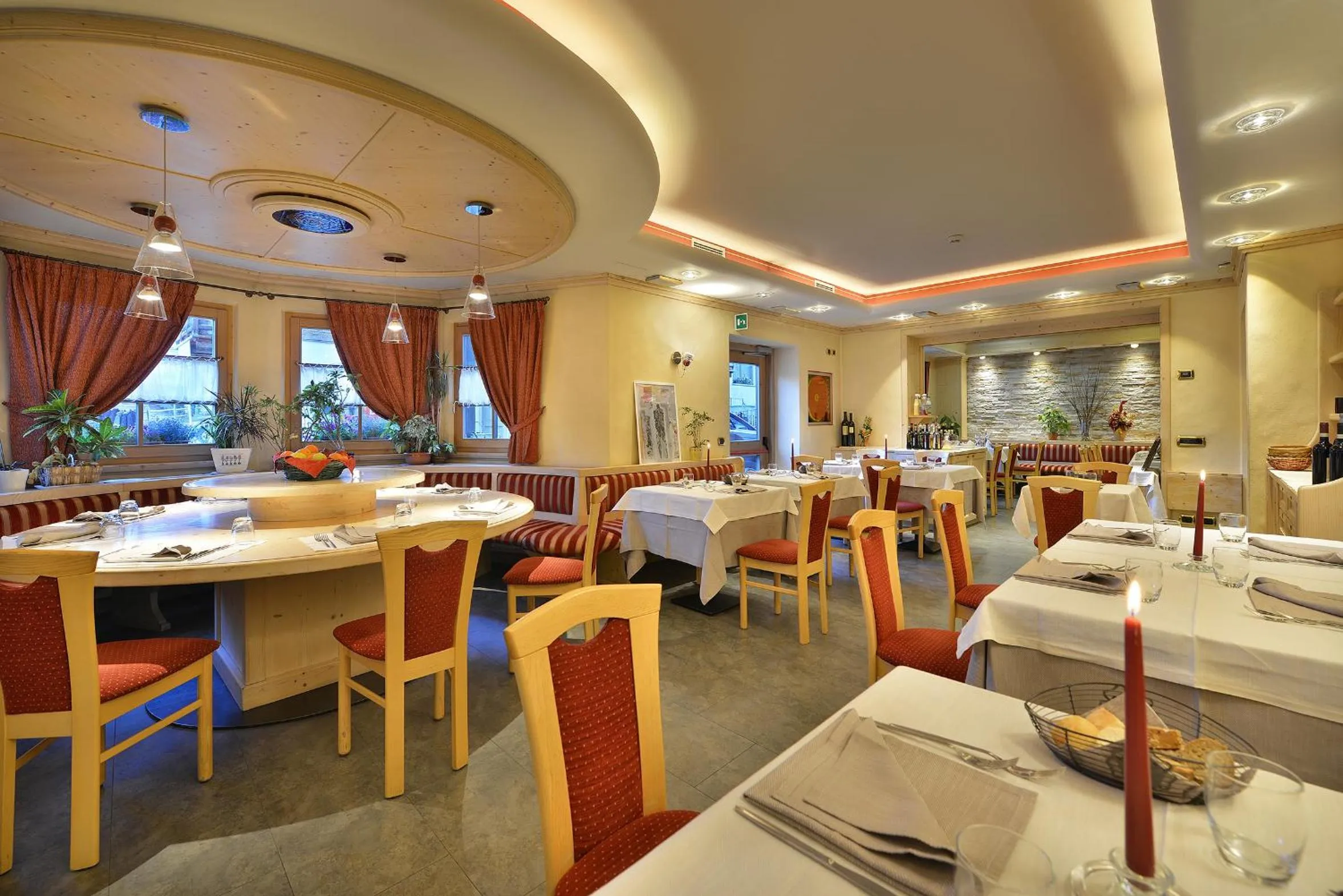 Restaurant/places to eat in Hotel Cristallo