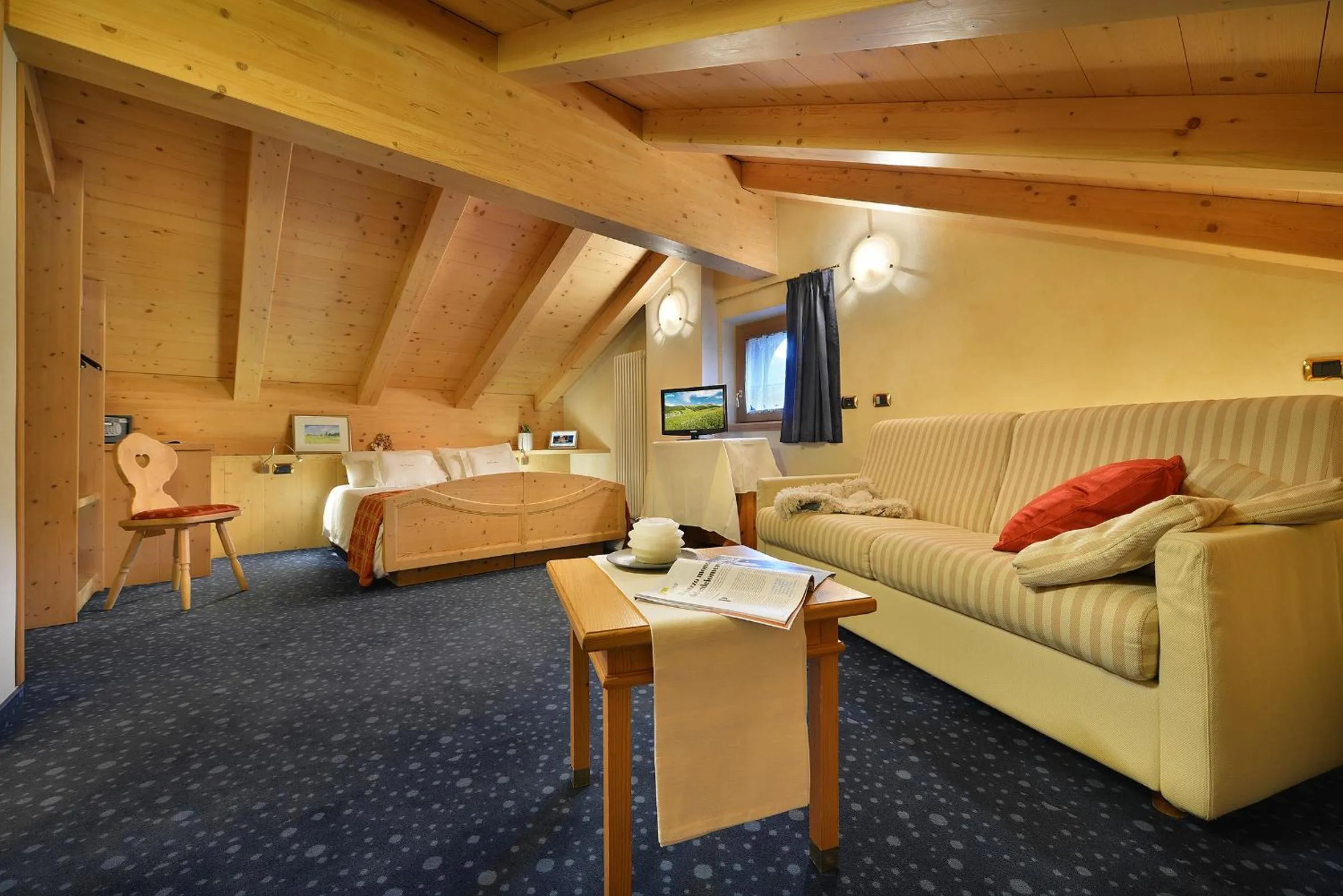 Photo of the whole room, Bed in Hotel Cristallo