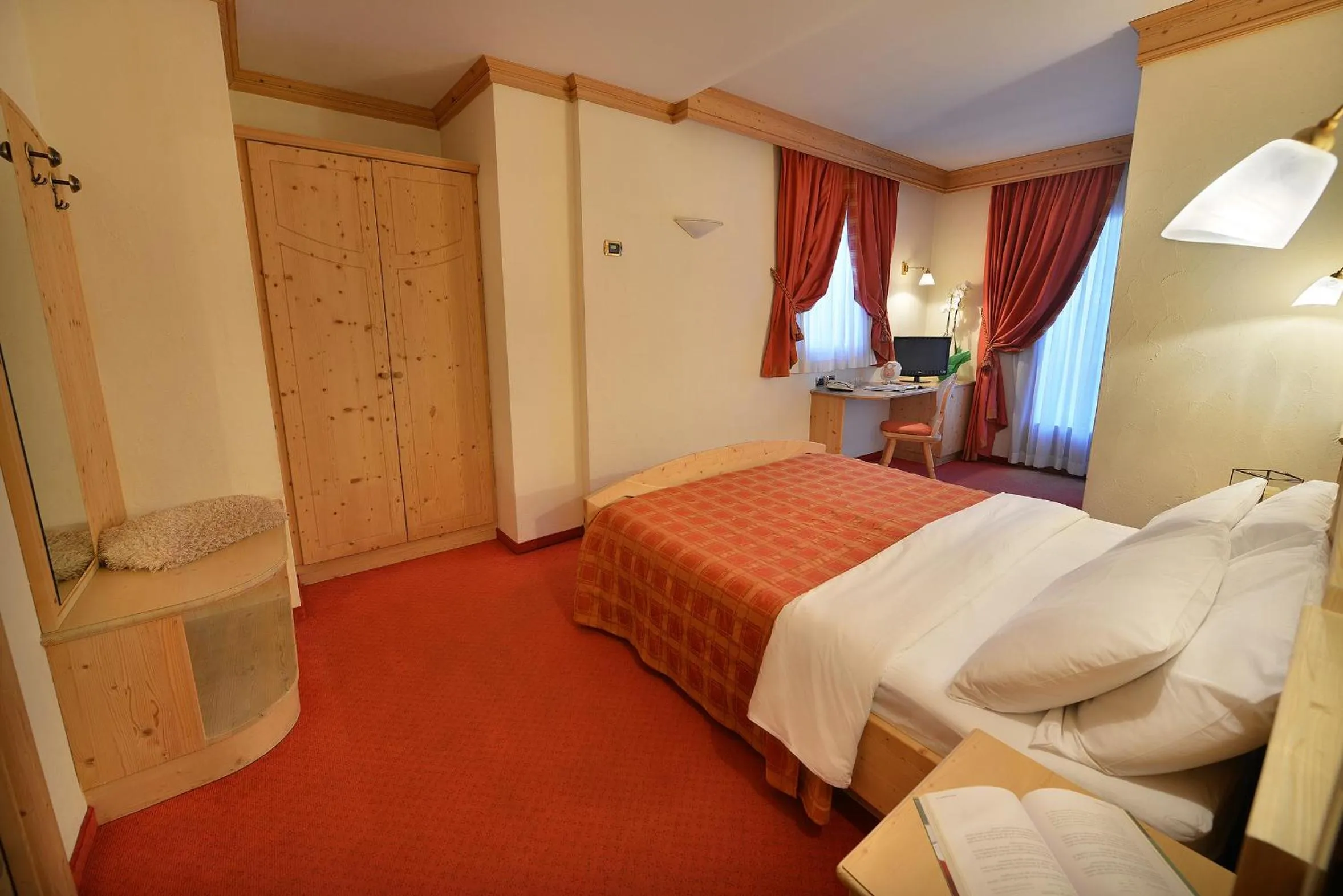 Bed in Hotel Cristallo