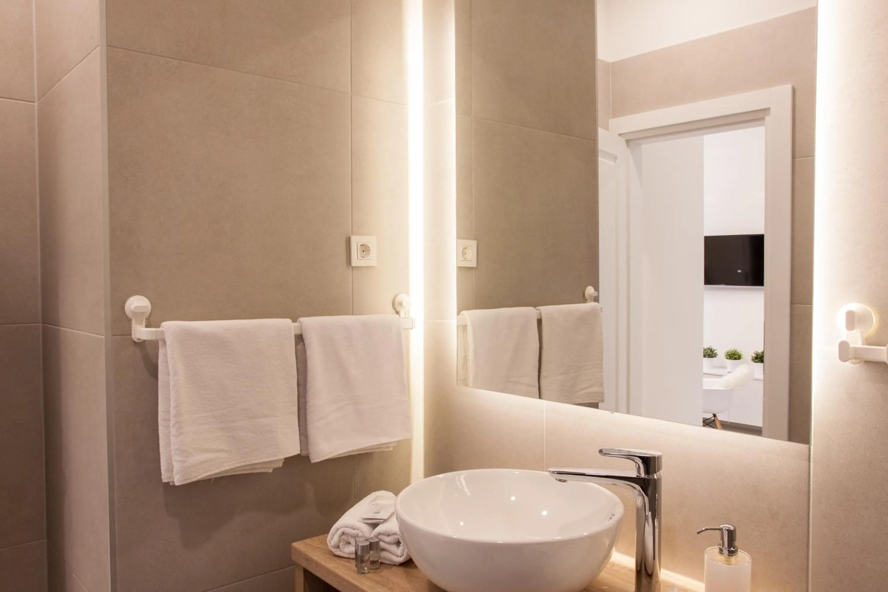 Shower in Tesla Boutique Apartments & Rooms