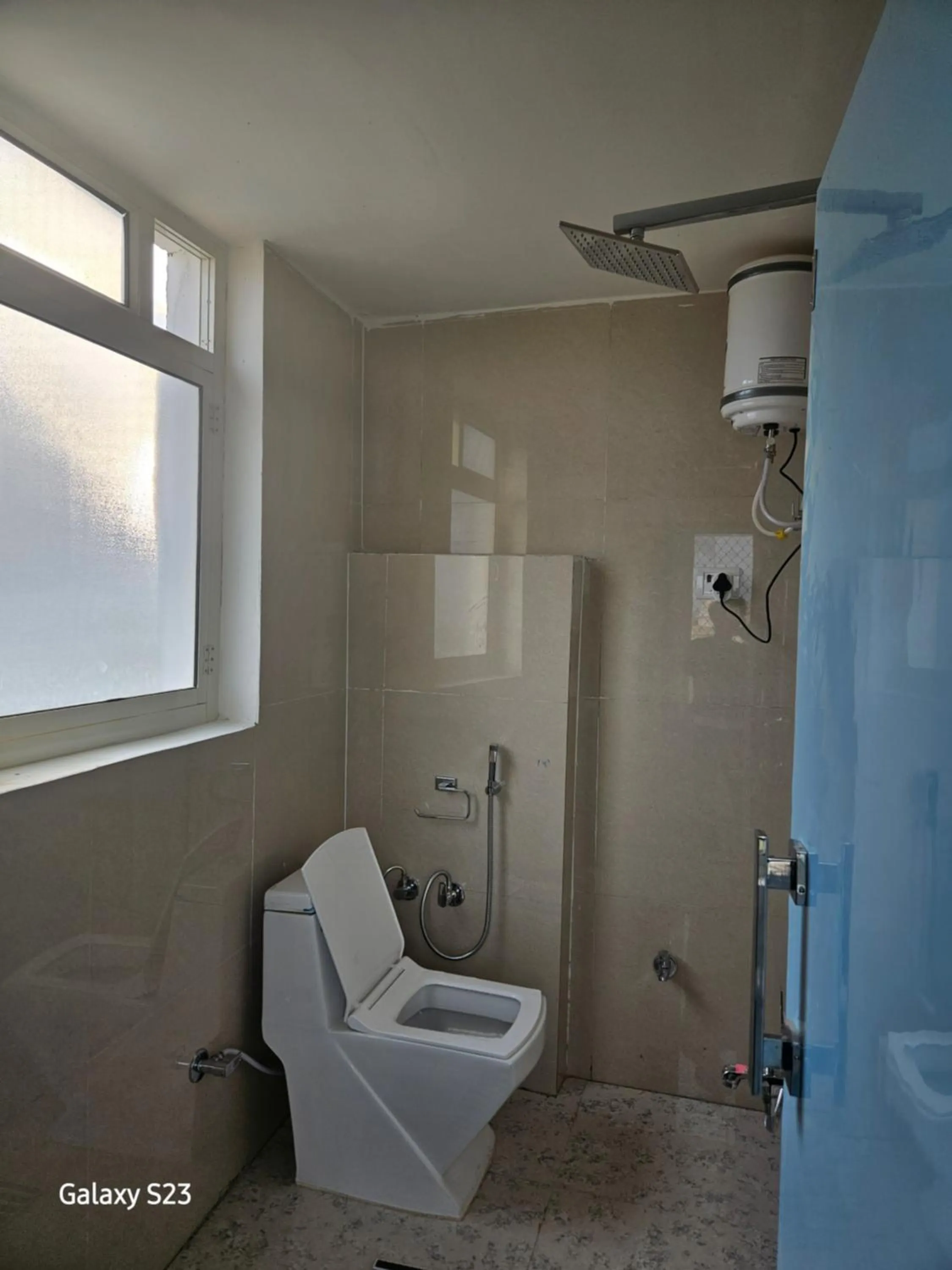 Toilet in Hotel Sunset