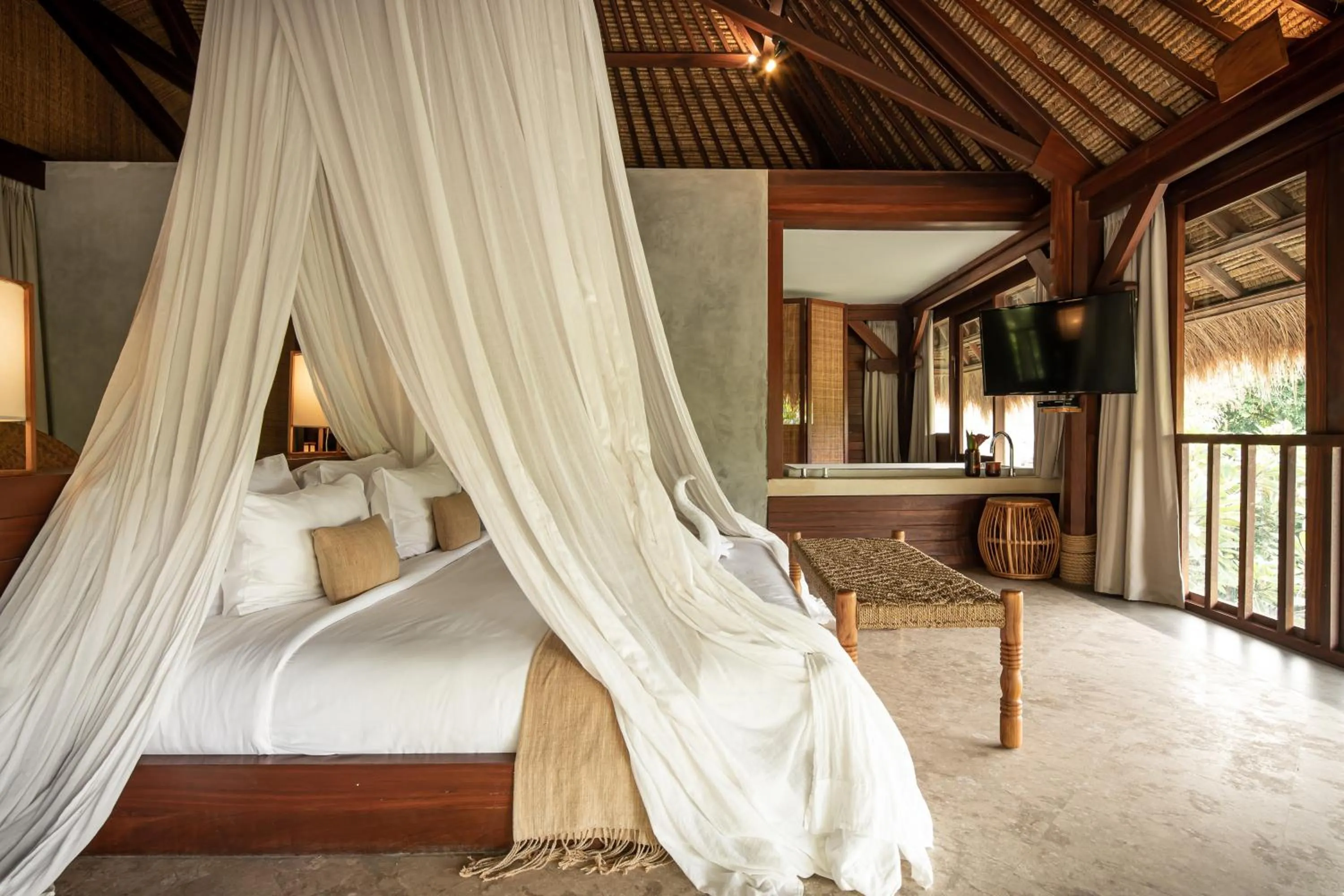 Bed in Planta Boutique Resort