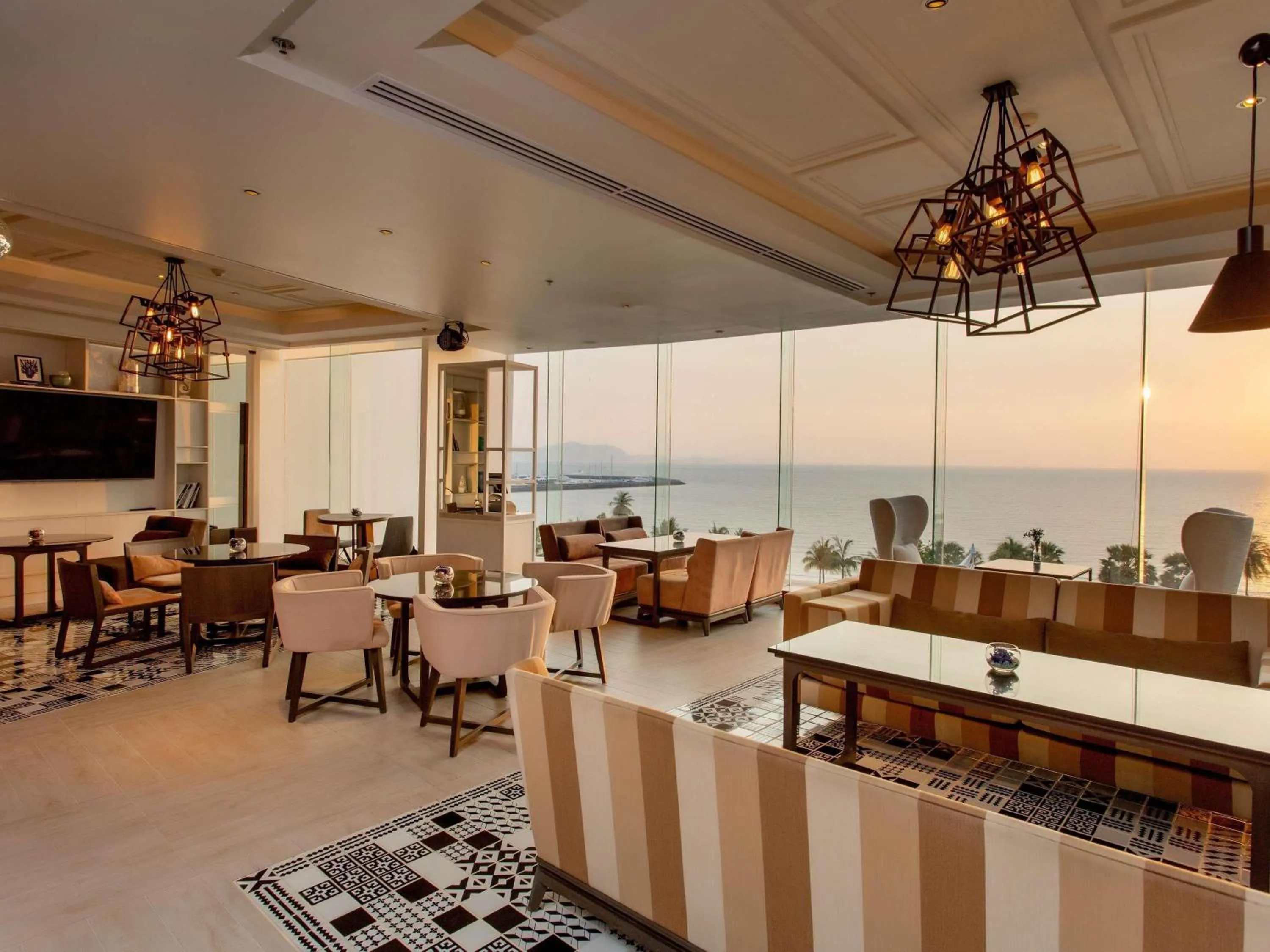 Property building in Mövenpick Siam Hotel Na Jomtien Pattaya