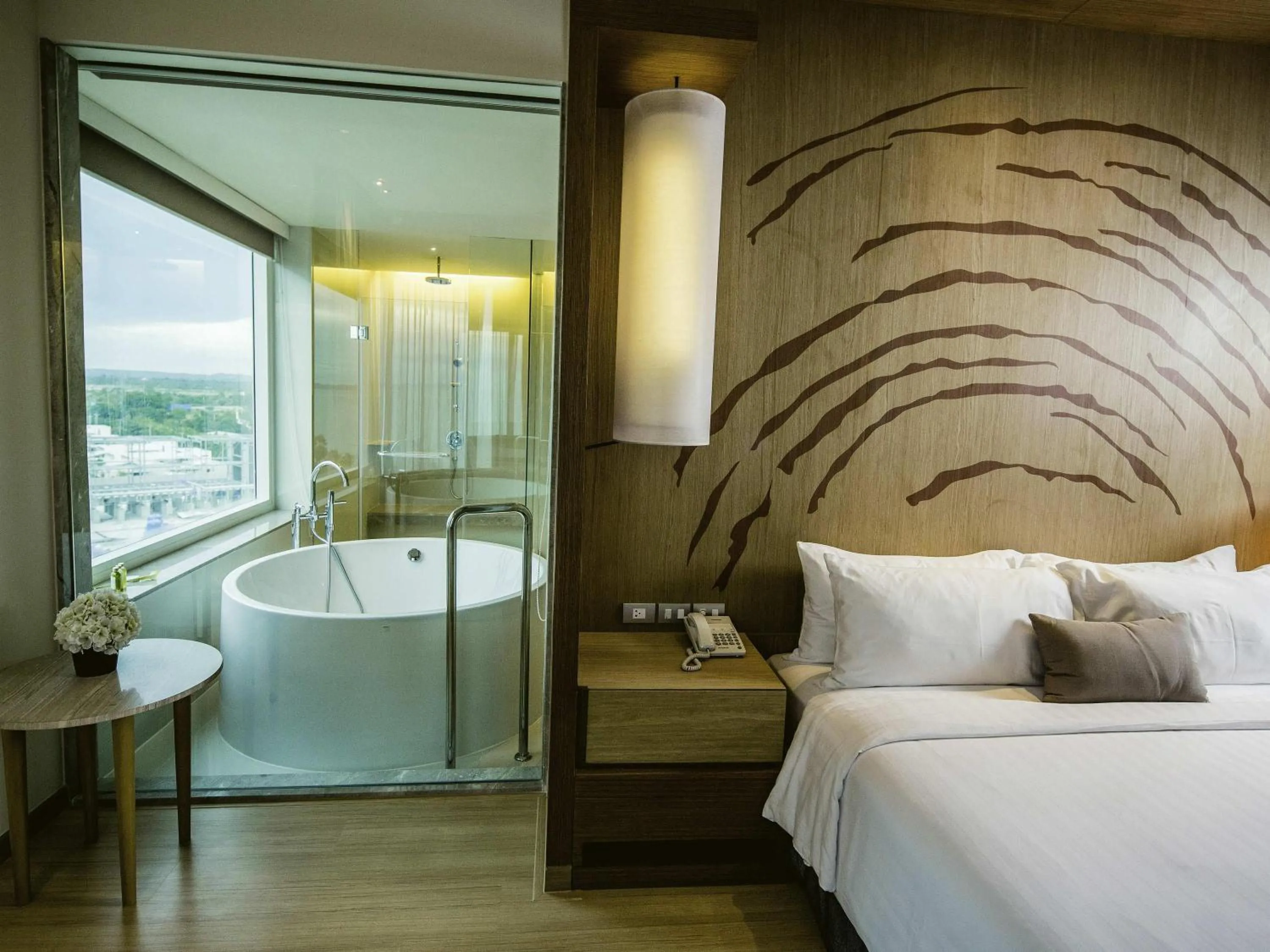 Bedroom, Bed in Mövenpick Siam Hotel Na Jomtien Pattaya