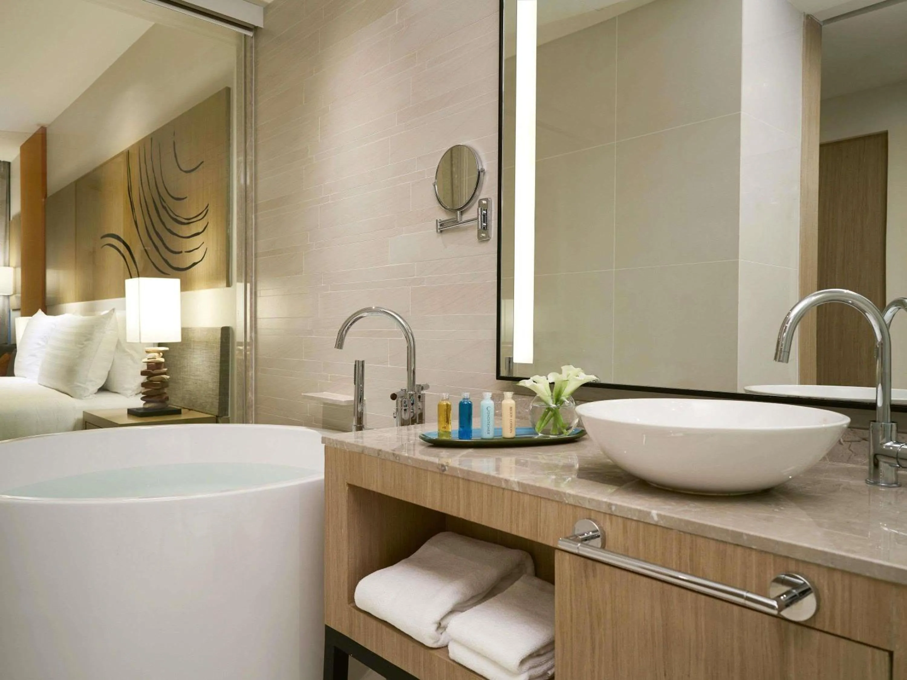 Bedroom in Mövenpick Siam Hotel Na Jomtien Pattaya