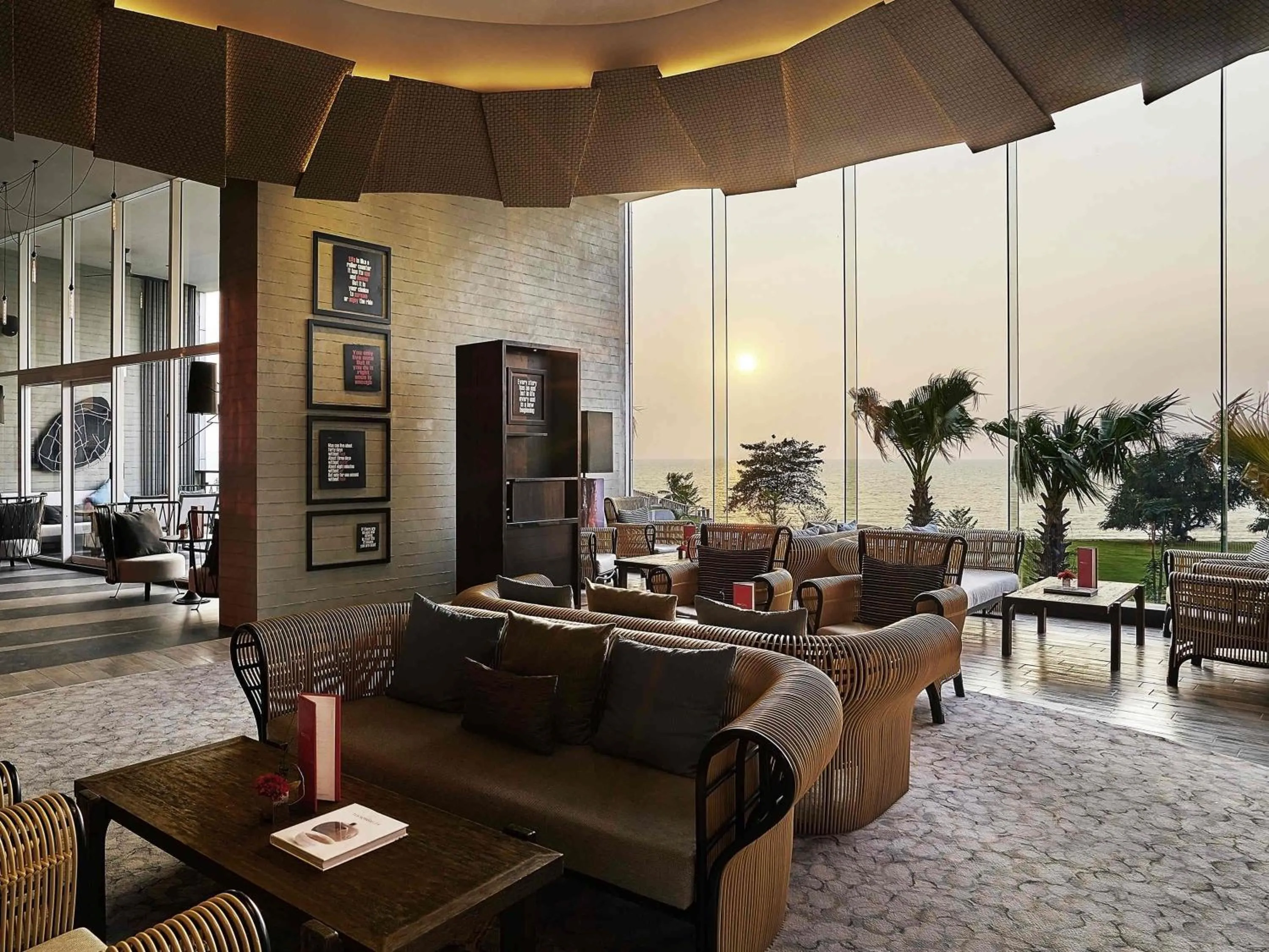 Restaurant/places to eat in Mövenpick Siam Hotel Na Jomtien Pattaya