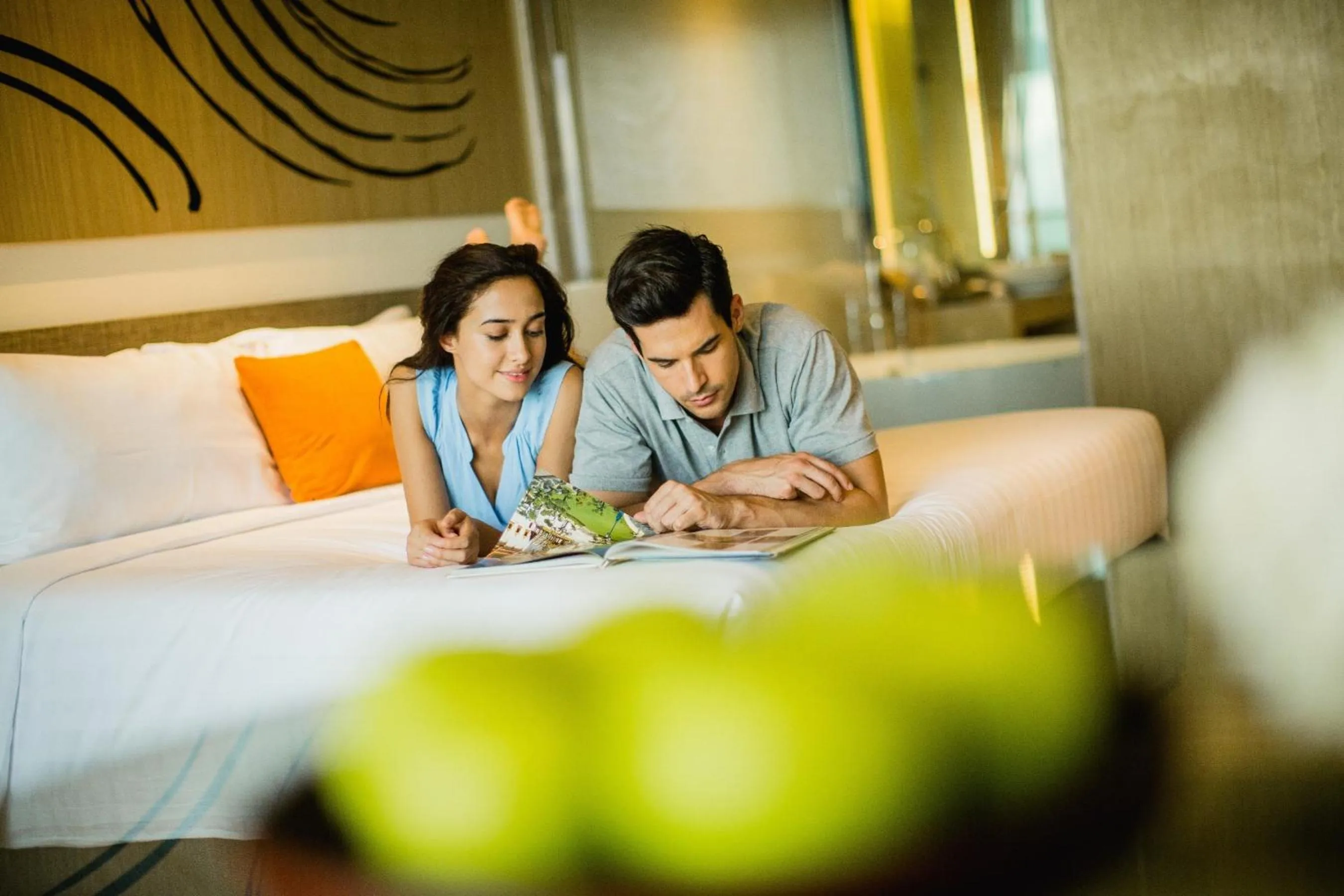 Shower, Bed in Mövenpick Siam Hotel Na Jomtien Pattaya