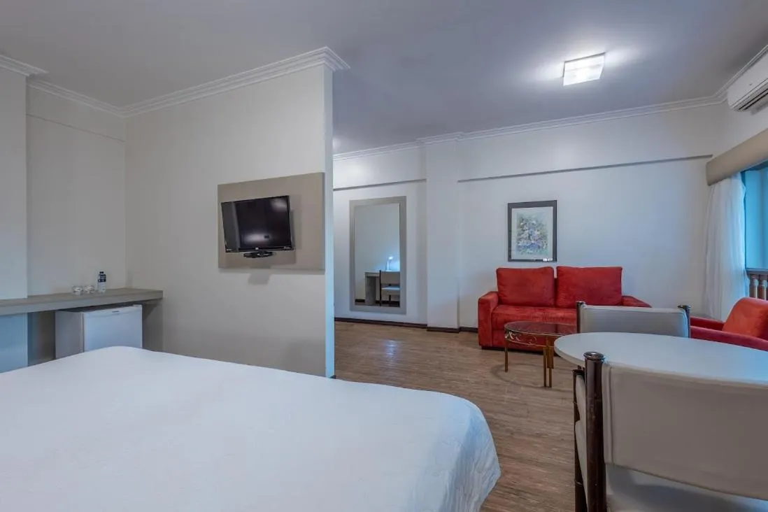 Bed in Plaza Blumenau Hotel