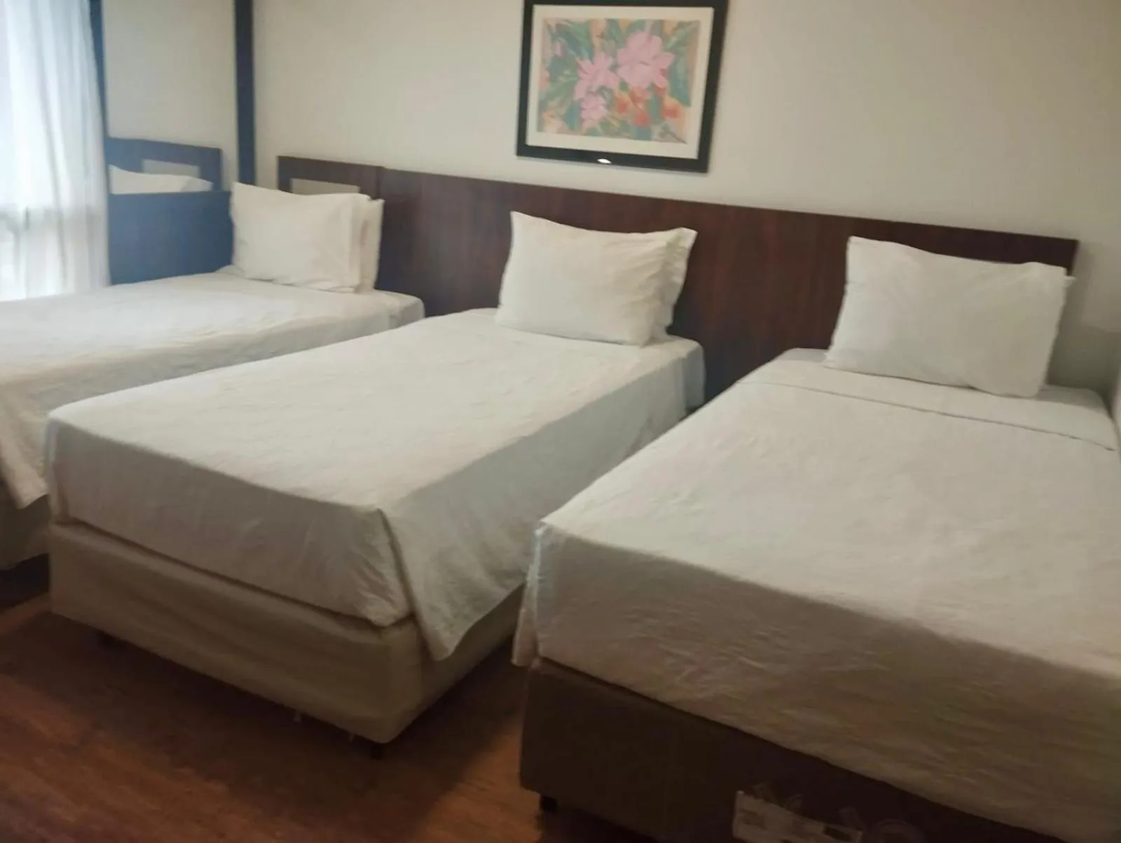 Bed in Plaza Blumenau Hotel