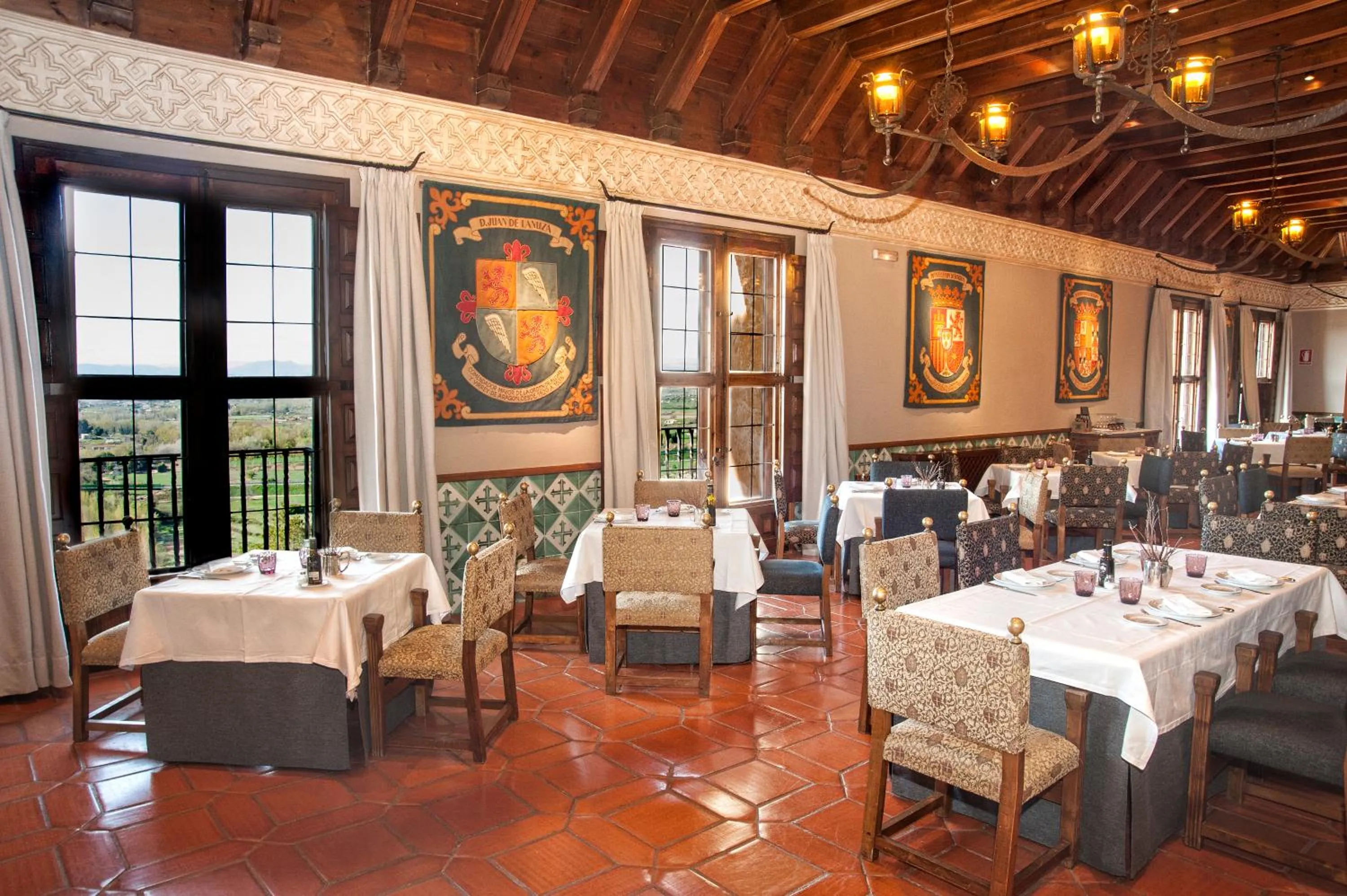 Restaurant/places to eat in Parador de Alcañiz