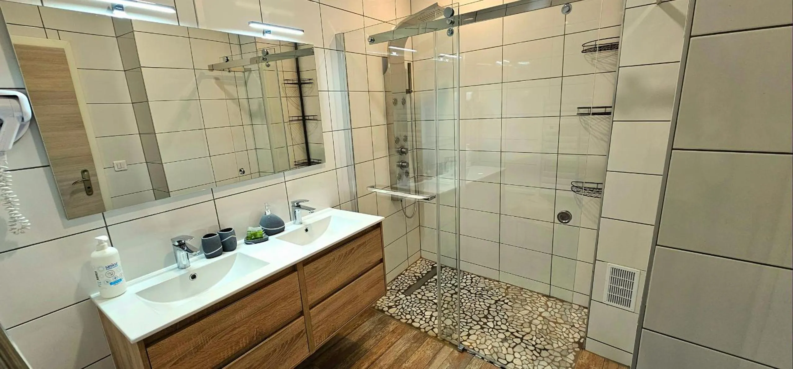 Mei Hôtel-Restaurant