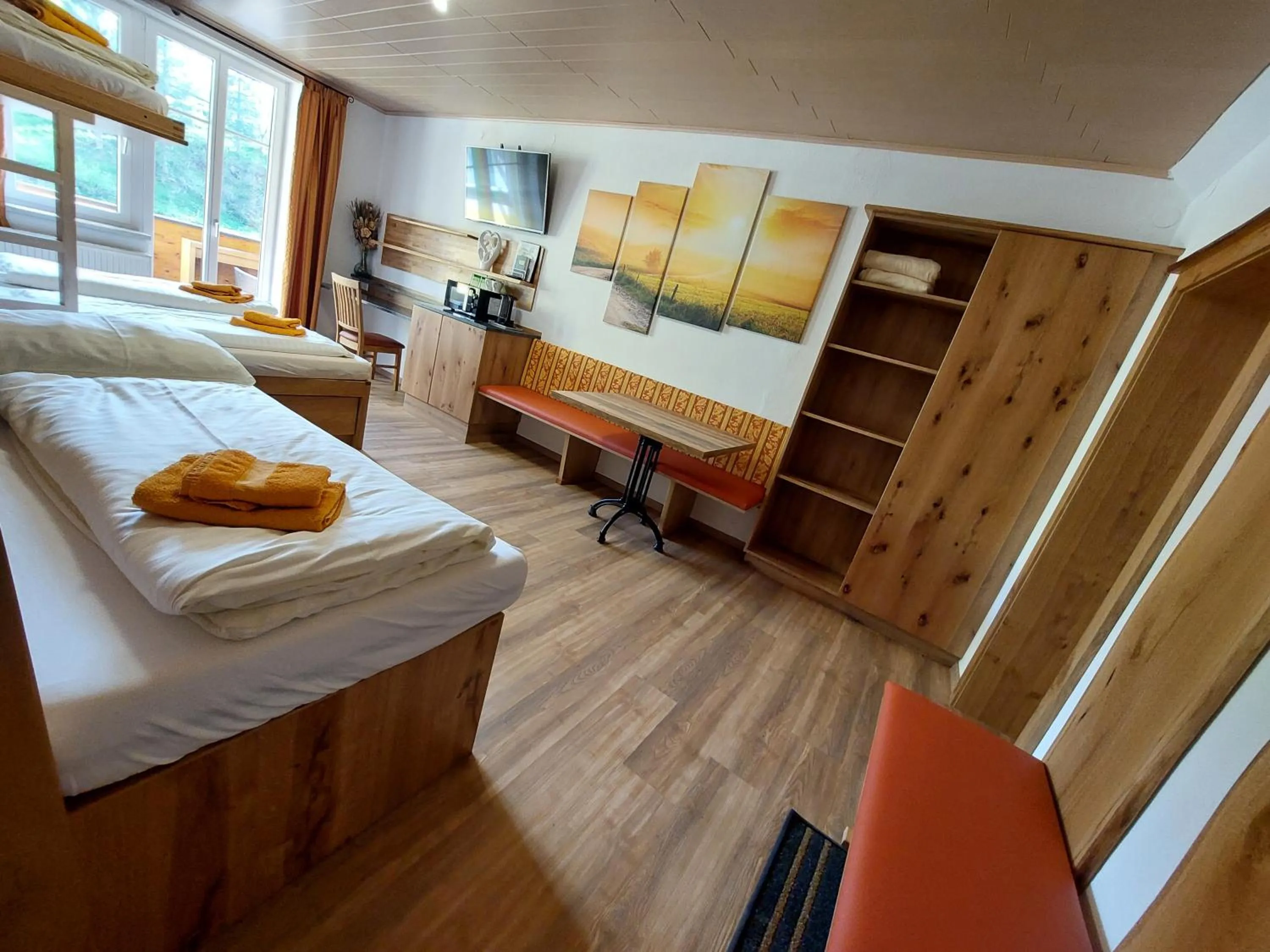 Bedroom, Bed in Gasthof Klug zum Ehrensepp