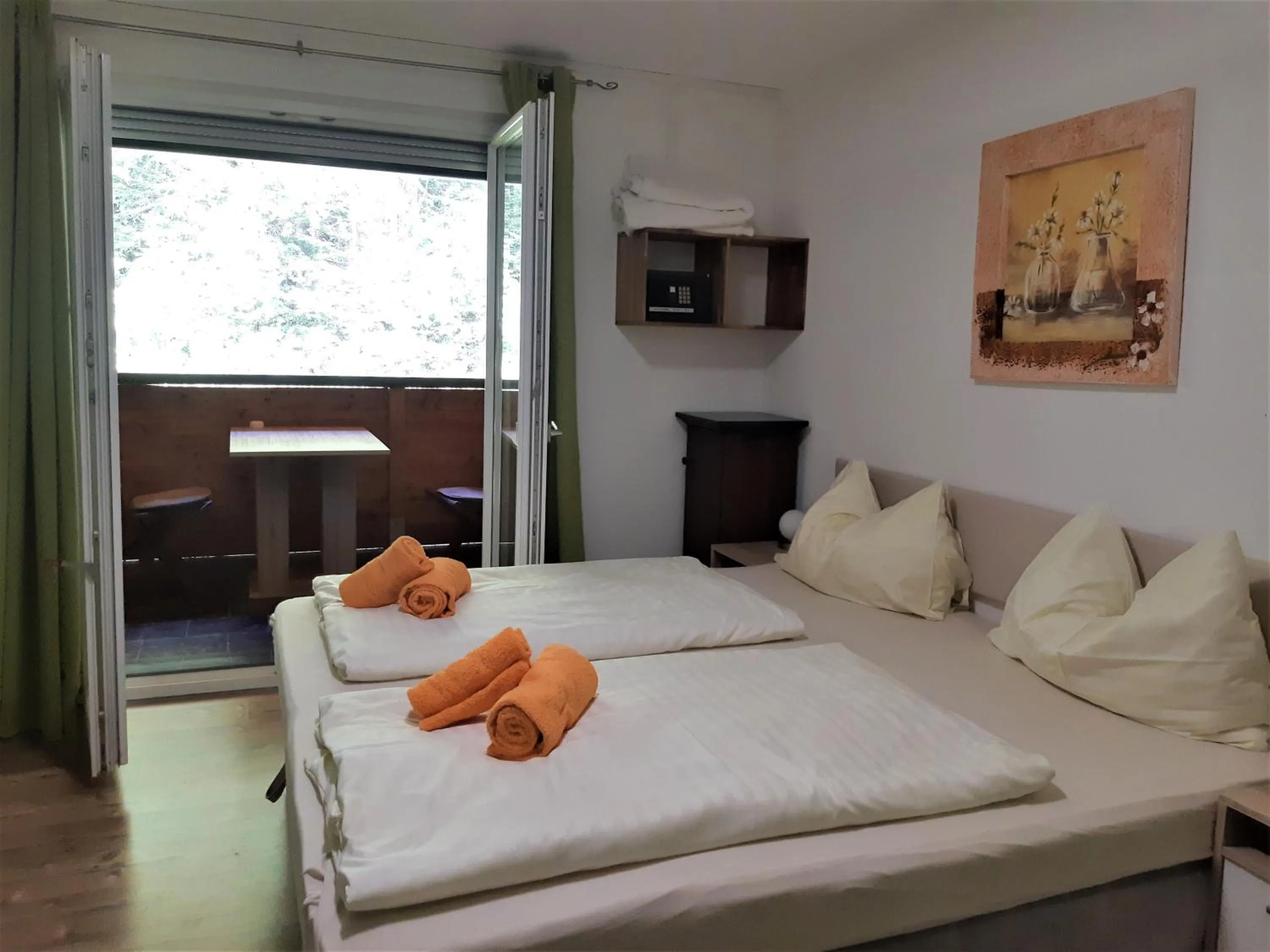 Bed in Gasthof Klug zum Ehrensepp