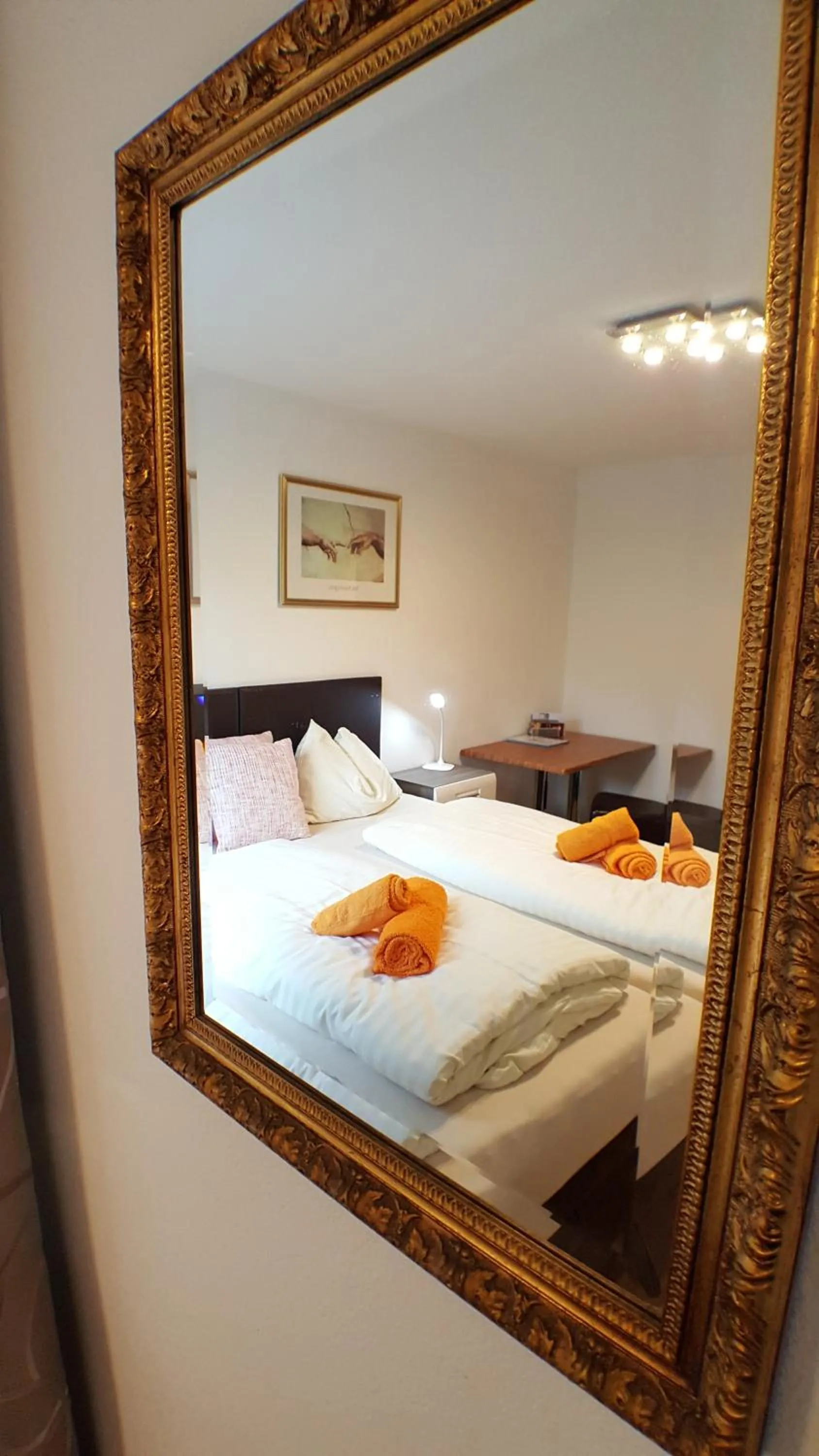 Bed in Gasthof Klug zum Ehrensepp