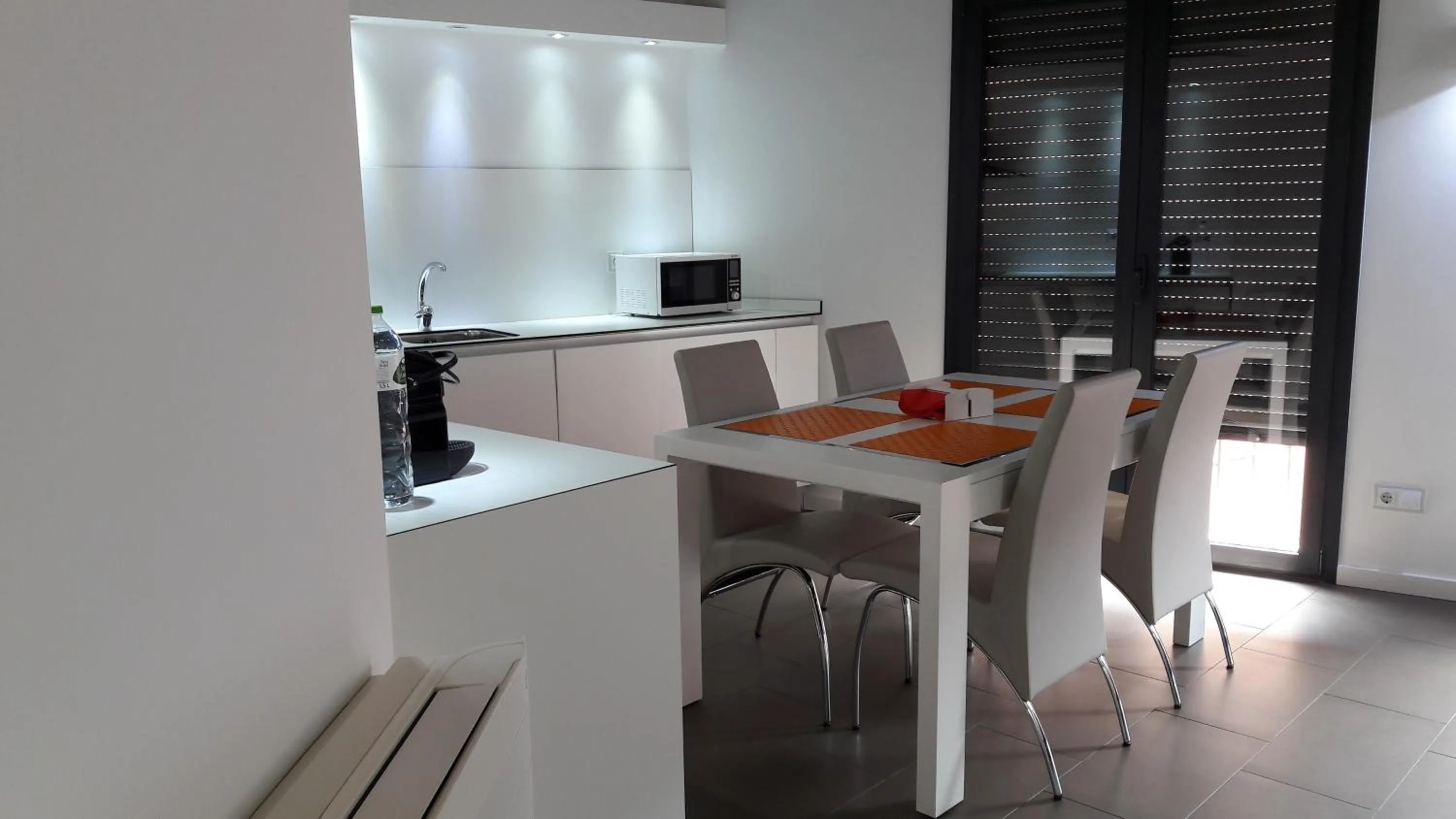 Photo of the whole room in Apartaments y Habitacions Entre Volcans