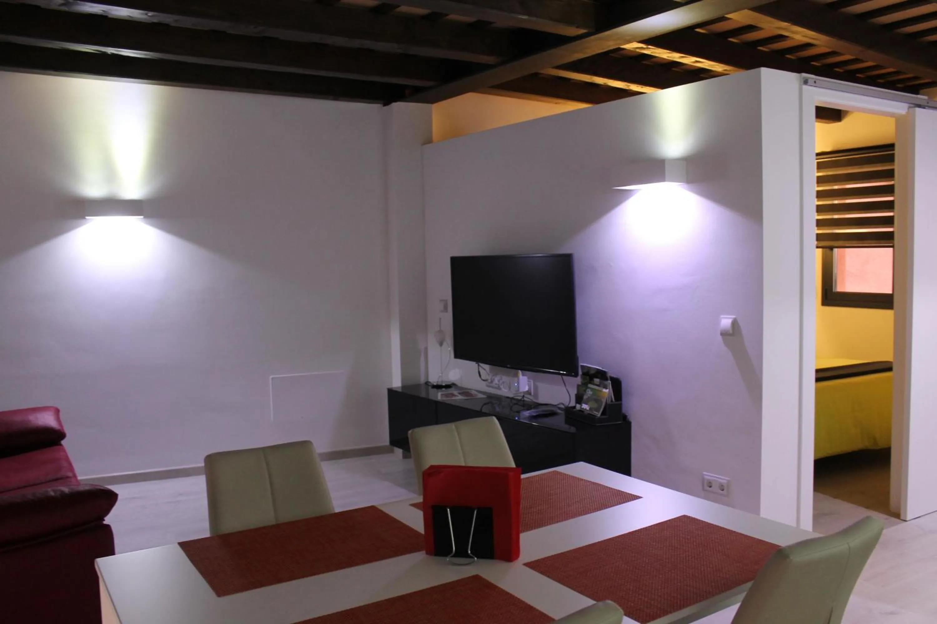 Decorative detail in Apartaments y Habitacions Entre Volcans