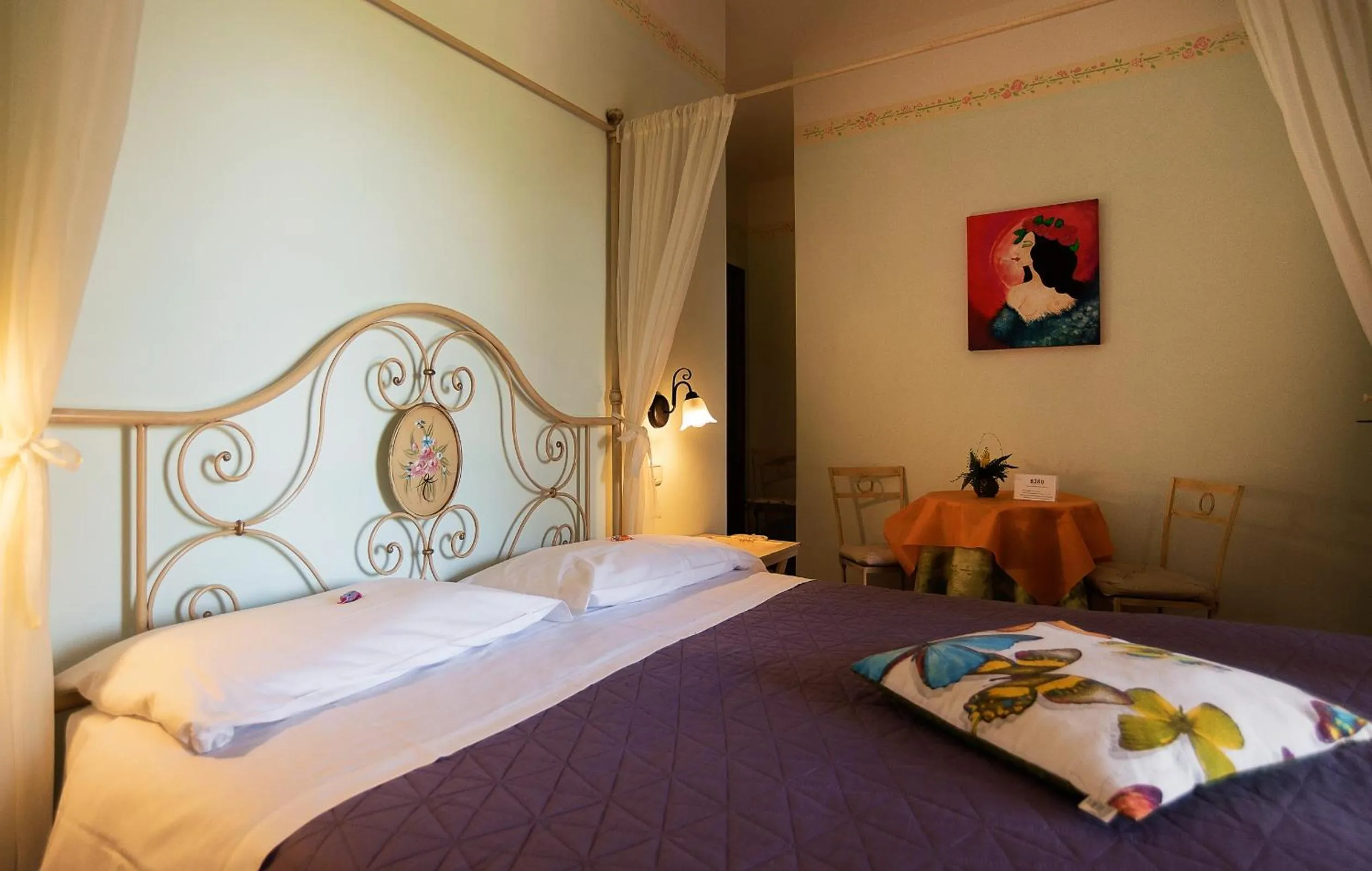 Bed in B&B 8380 Saturnia Terme