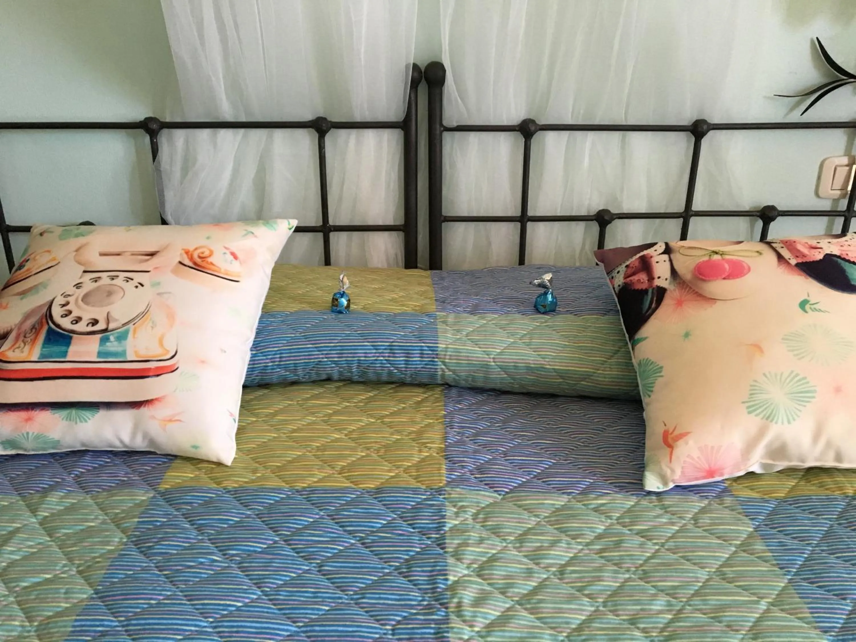 Decorative detail, Bed in B&B 8380 Saturnia Terme