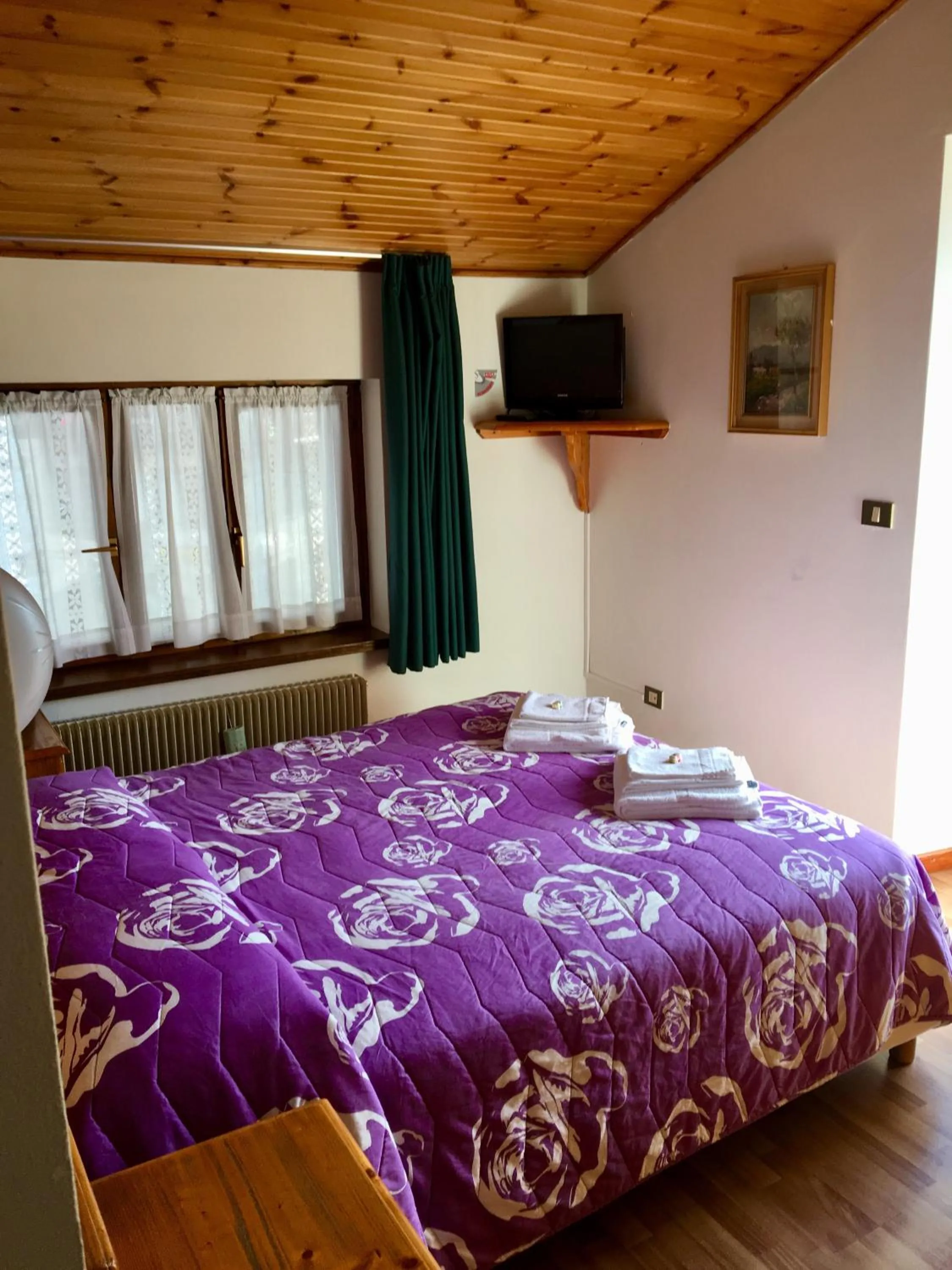 Bed in Albergo Meuble Tarandan
