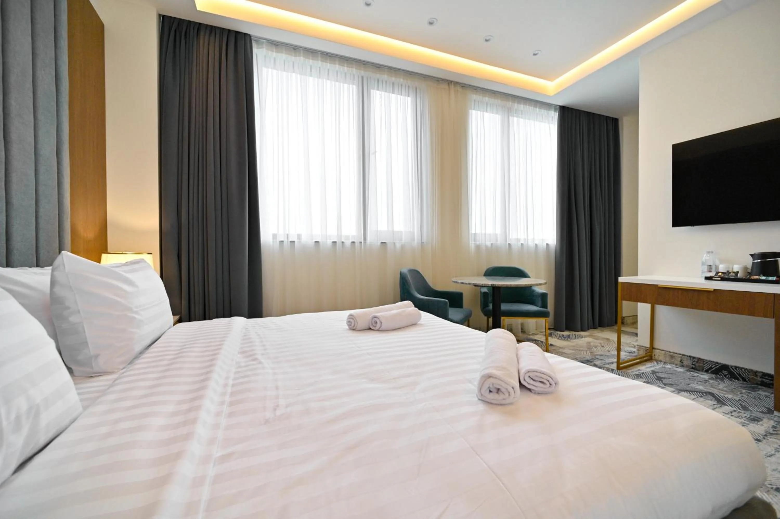 Bed in Venice Hotel Complex