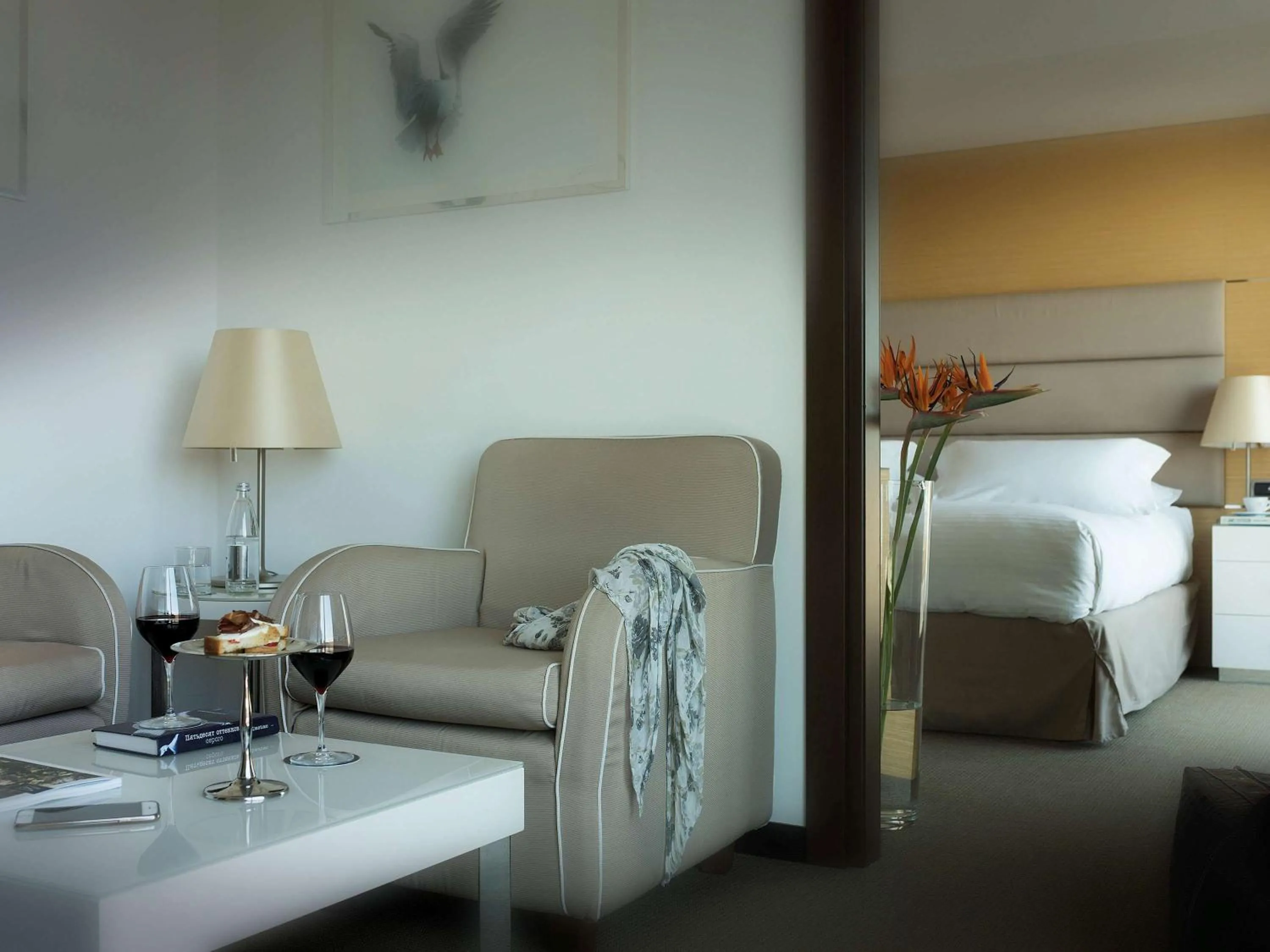 Photo of the whole room, Bed in Grand Hotel Palazzo Livorno MGallery Collection