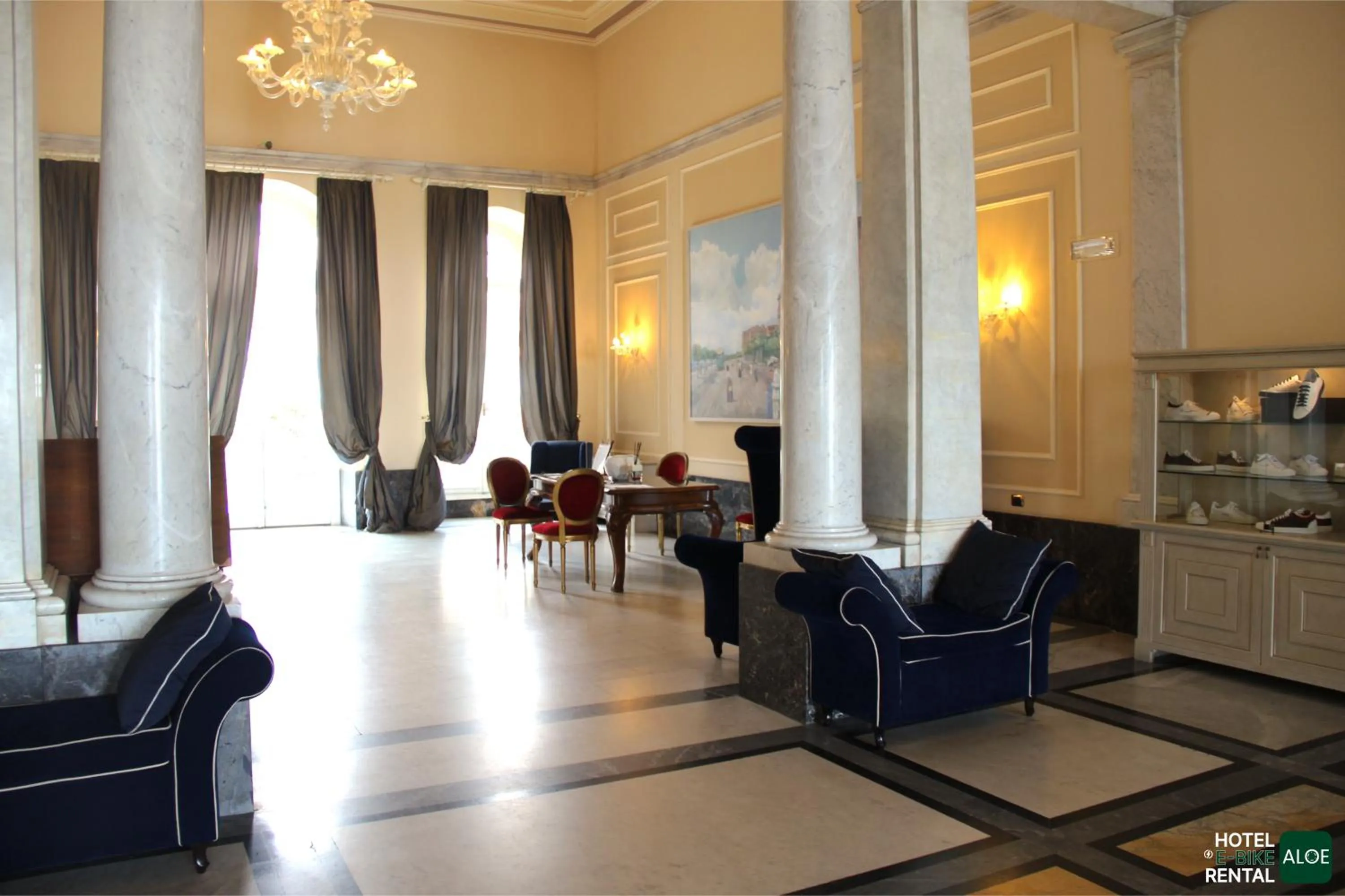 Seating Area in Grand Hotel Palazzo Livorno MGallery Collection