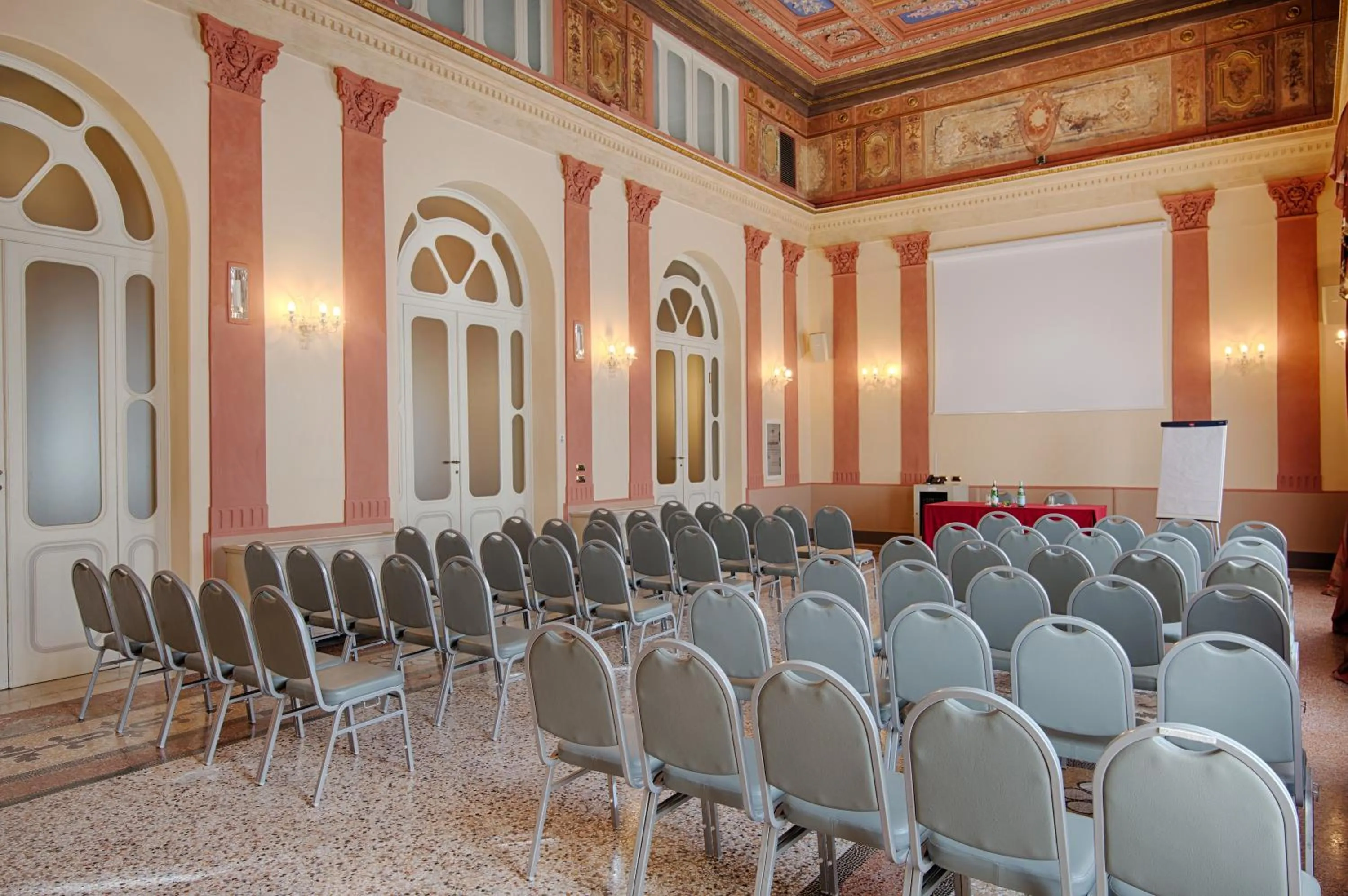Business facilities in Grand Hotel Palazzo Livorno MGallery Collection