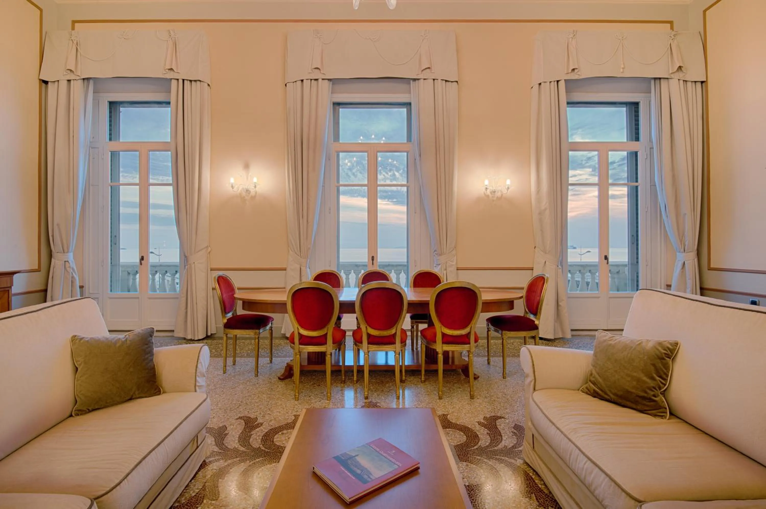 Living room, Seating Area in Grand Hotel Palazzo Livorno MGallery Collection