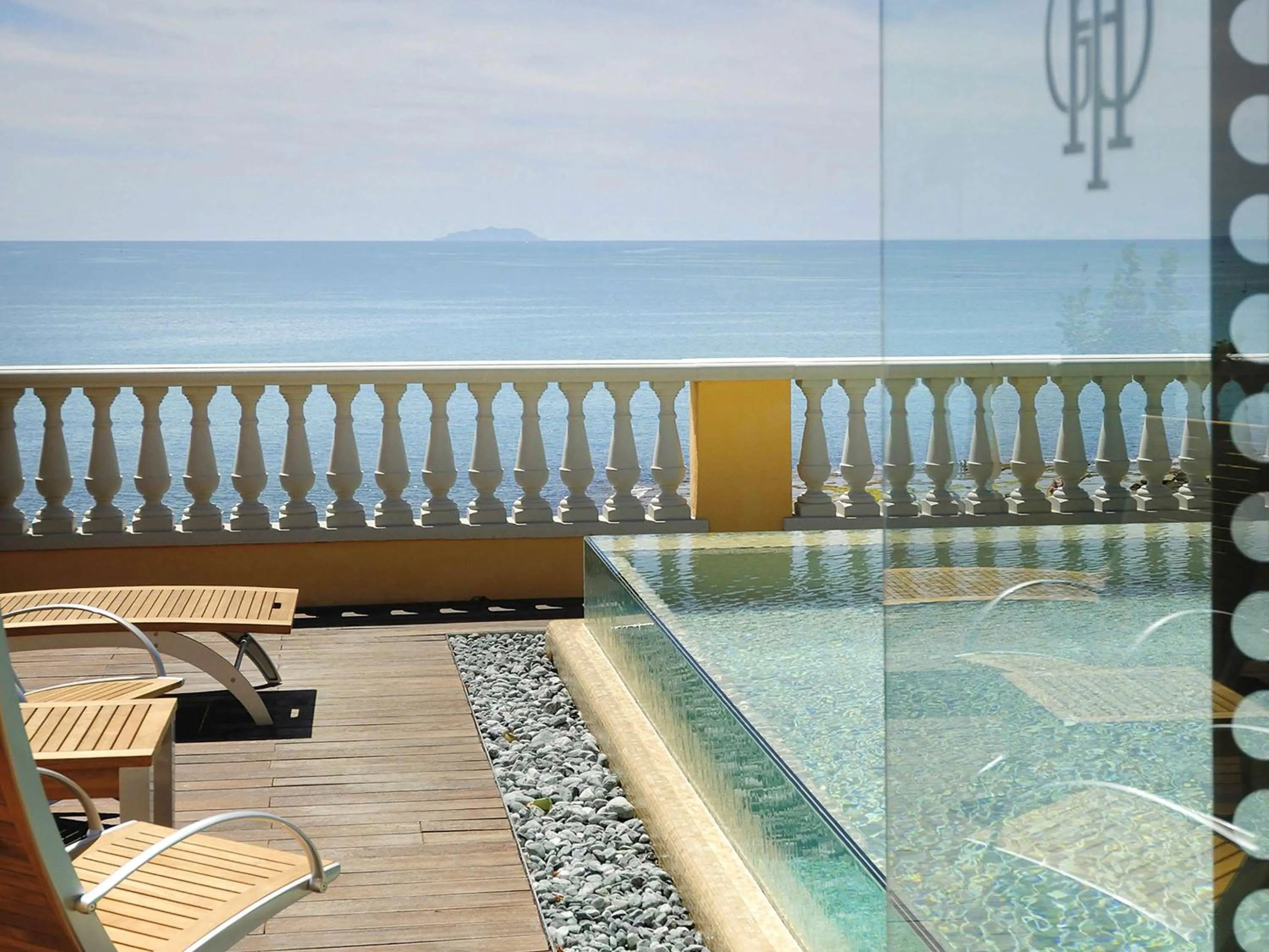On site, Swimming Pool in Grand Hotel Palazzo Livorno MGallery Collection