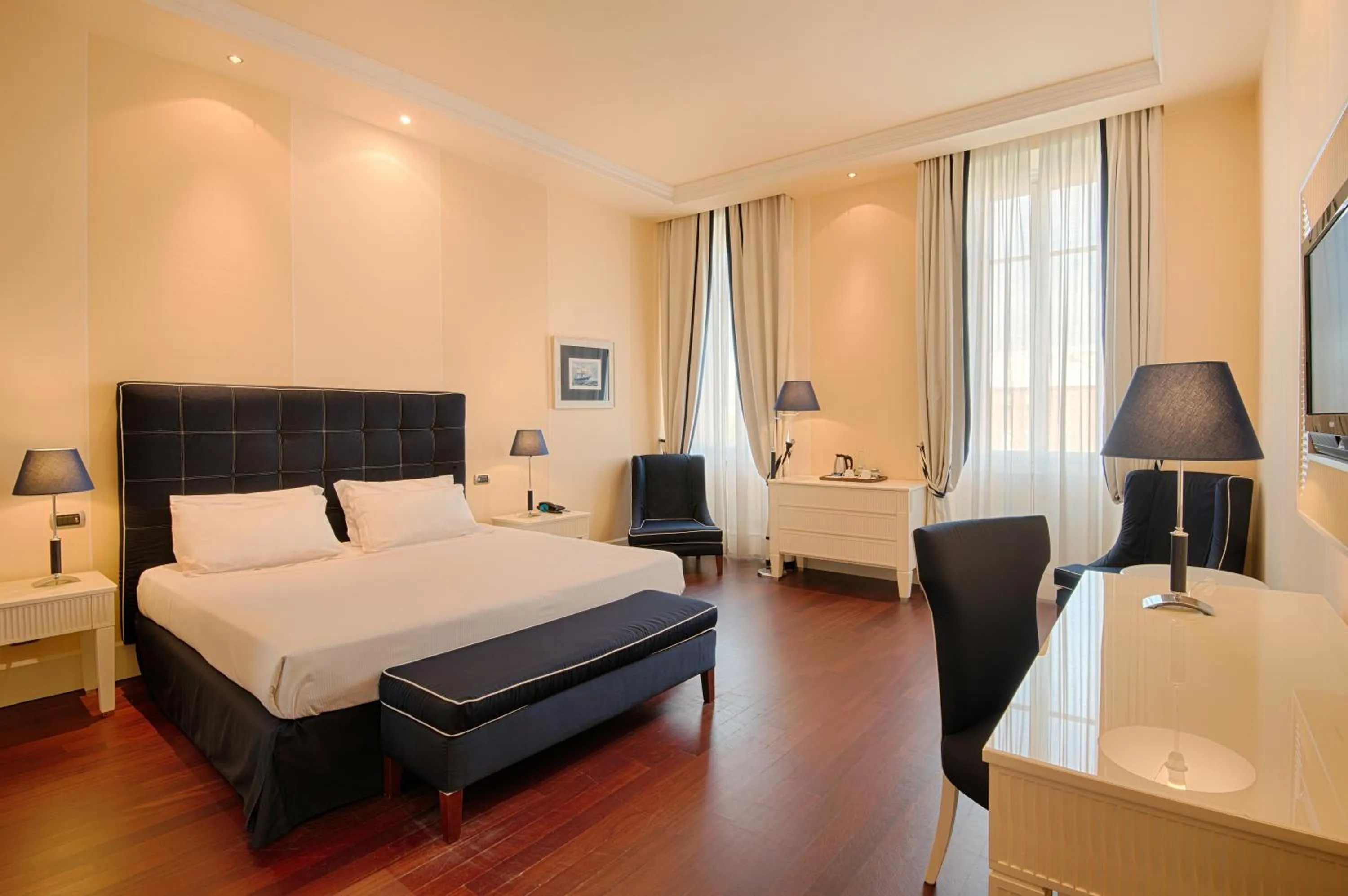 Day, Bed in Grand Hotel Palazzo Livorno MGallery Collection