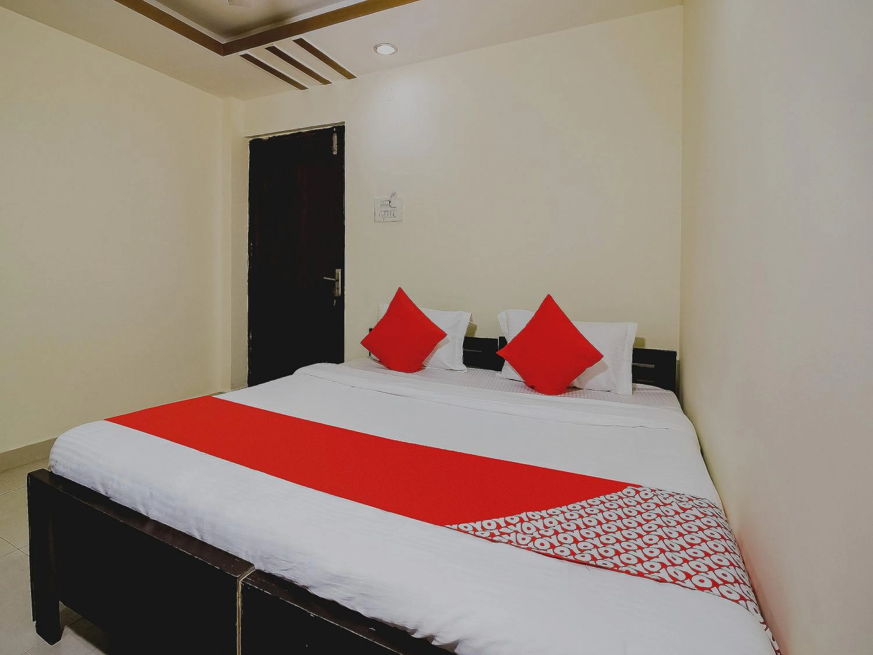 Bedroom, Bed in Hotel O by OYO Pradhann Home Stay