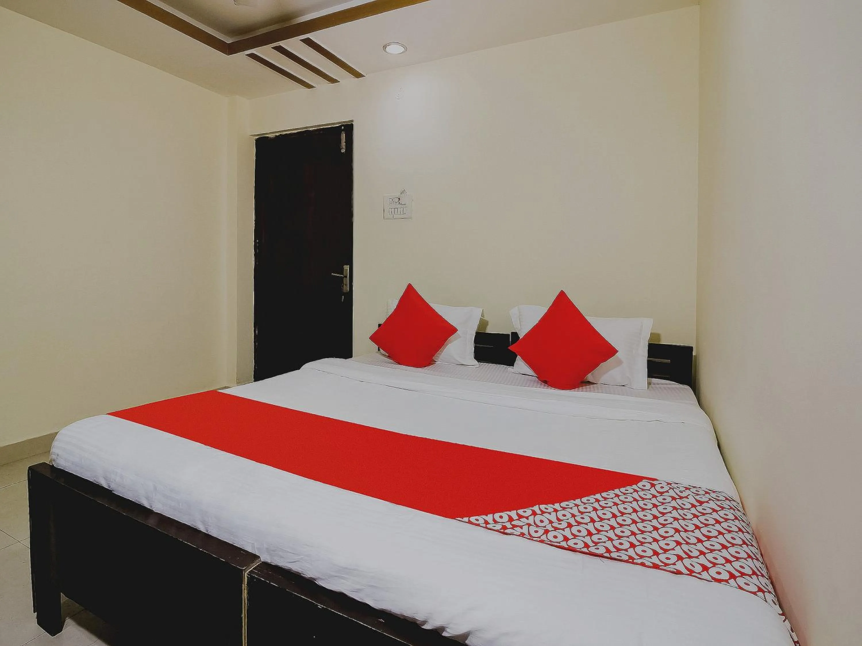 Bedroom, Bed in Hotel O by OYO Pradhann Home Stay