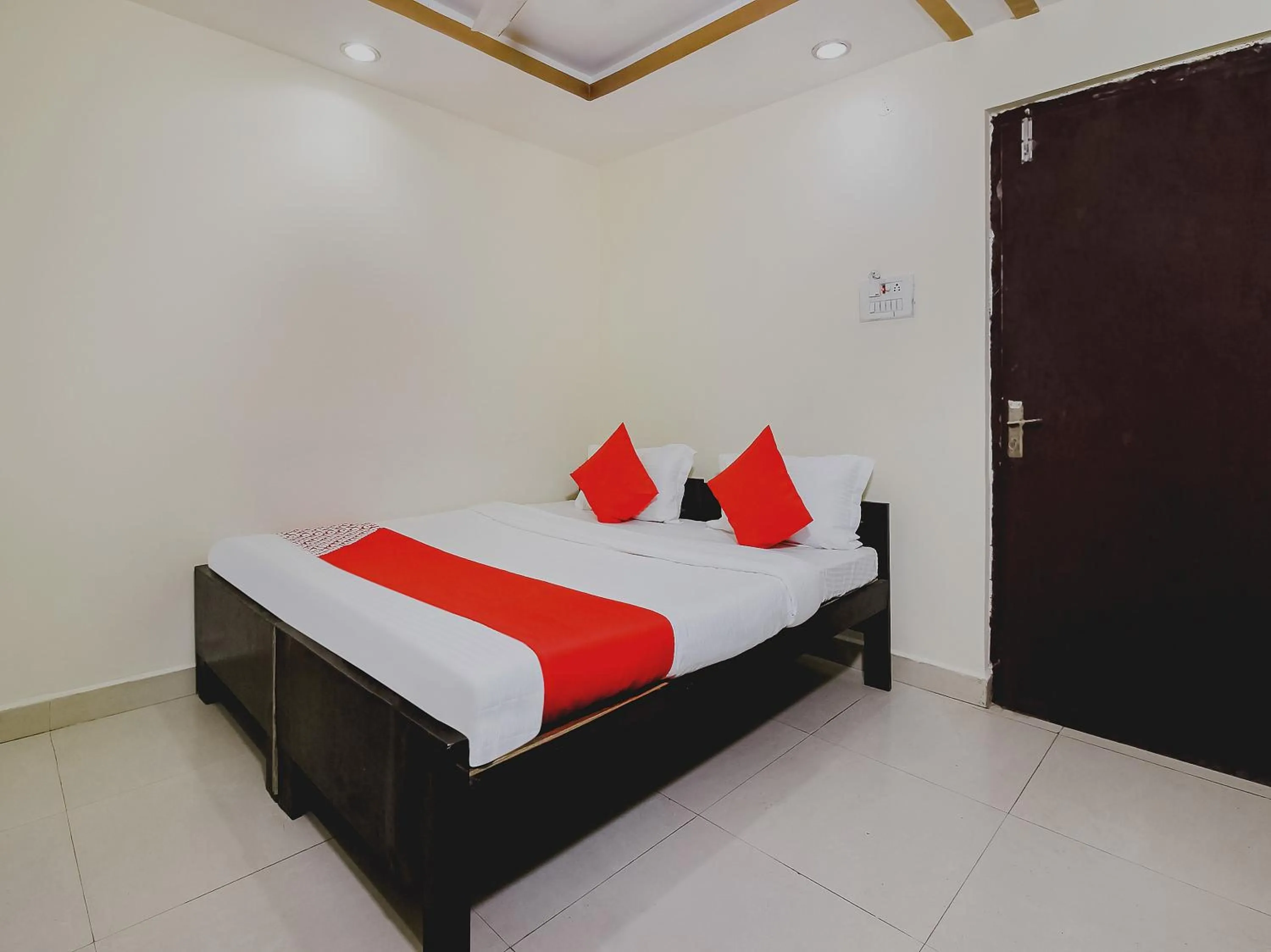 Bedroom, Bed in Hotel O by OYO Pradhann Home Stay