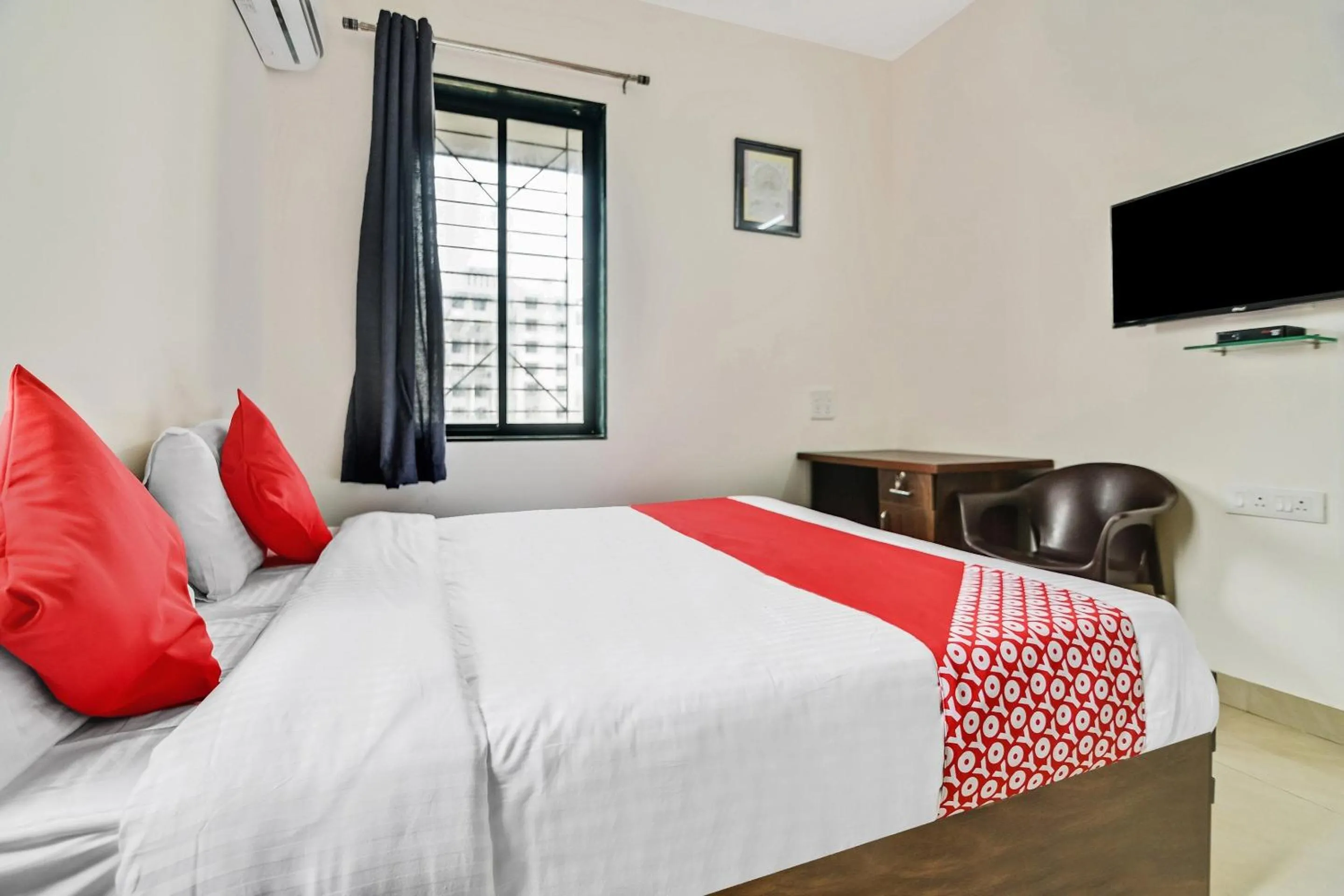 Bedroom, Bed in Hotel O Kohinoor Residency